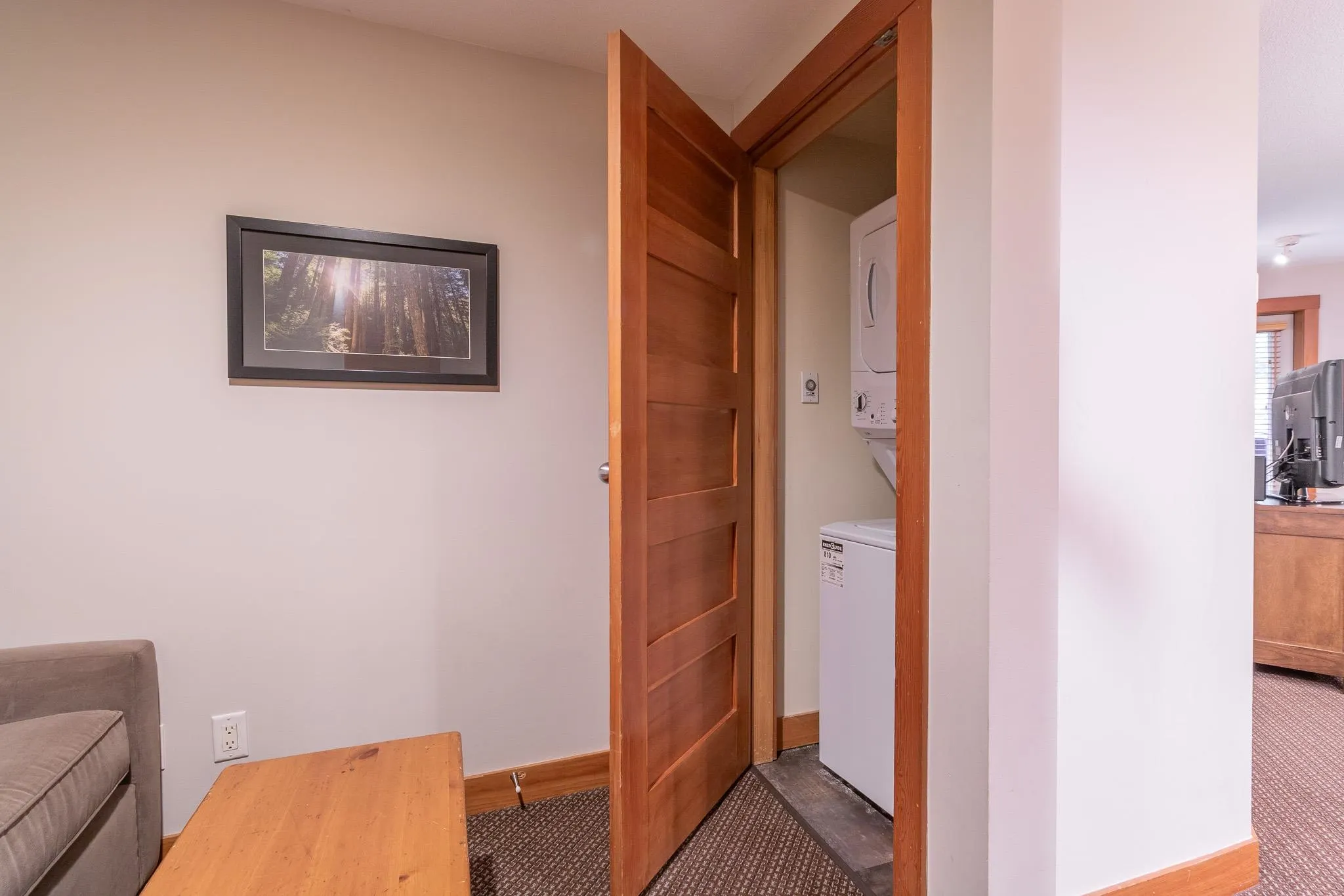 334C 2036 London Lane