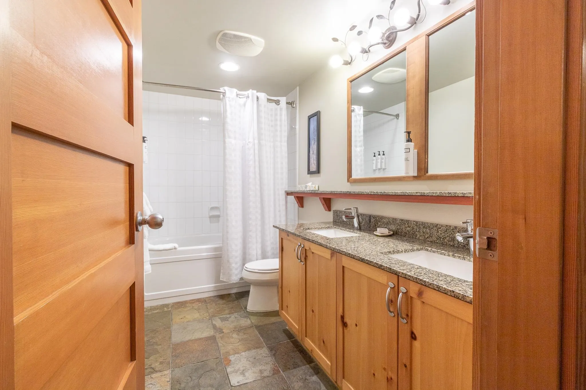 334C 2036 London Lane