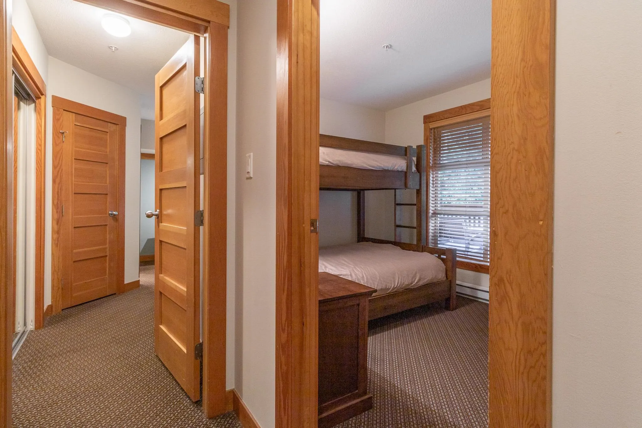 334C 2036 London Lane