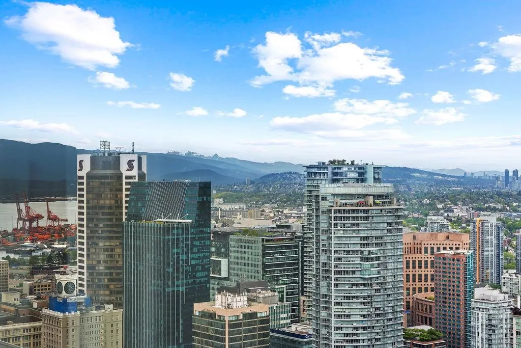 4303 938 Nelson Street