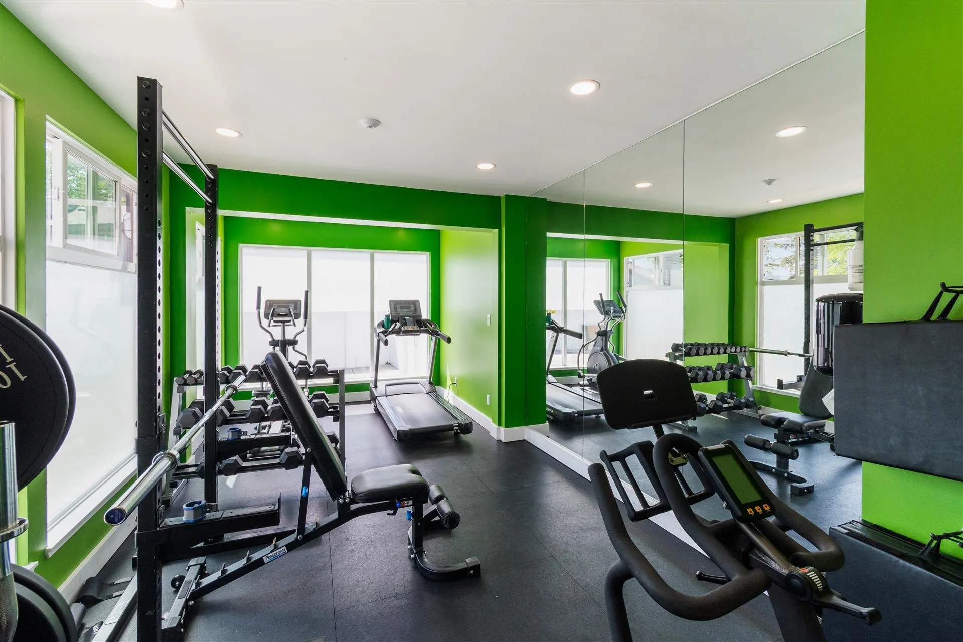 6217 E Greenside Drive