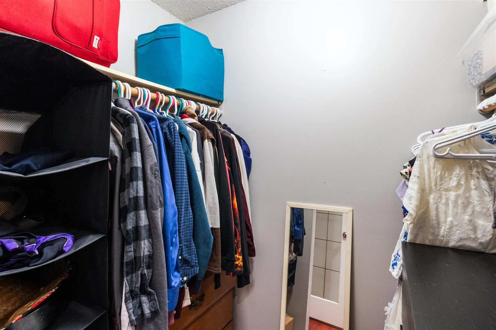 6217 E Greenside Drive