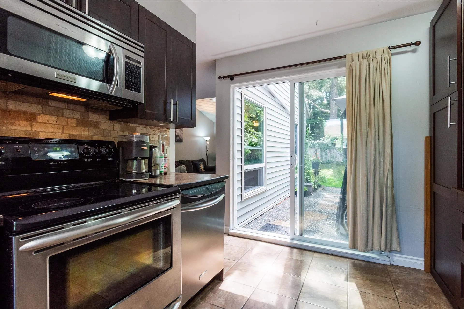 6217 E Greenside Drive