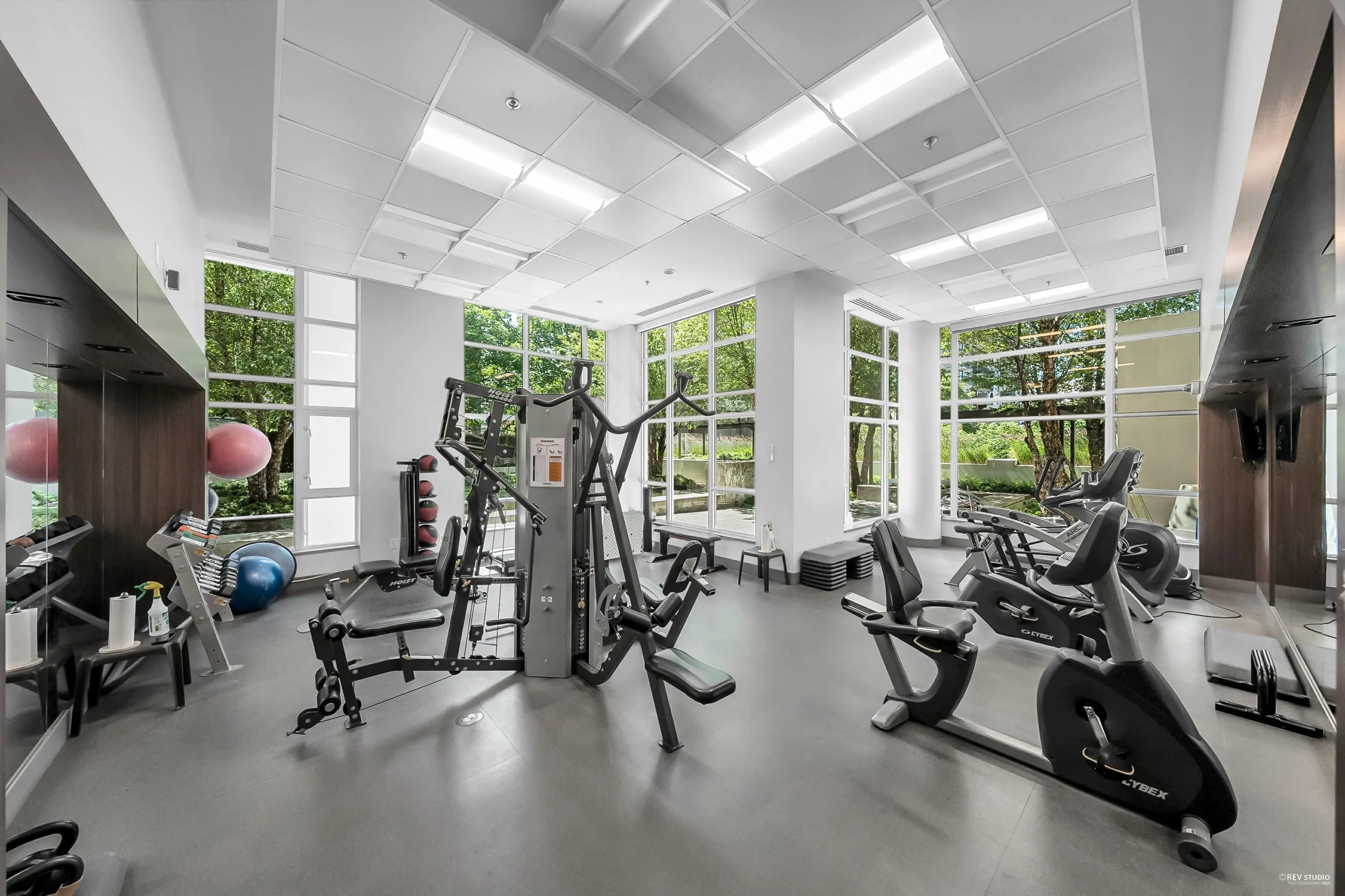 508 608 Belmont Street