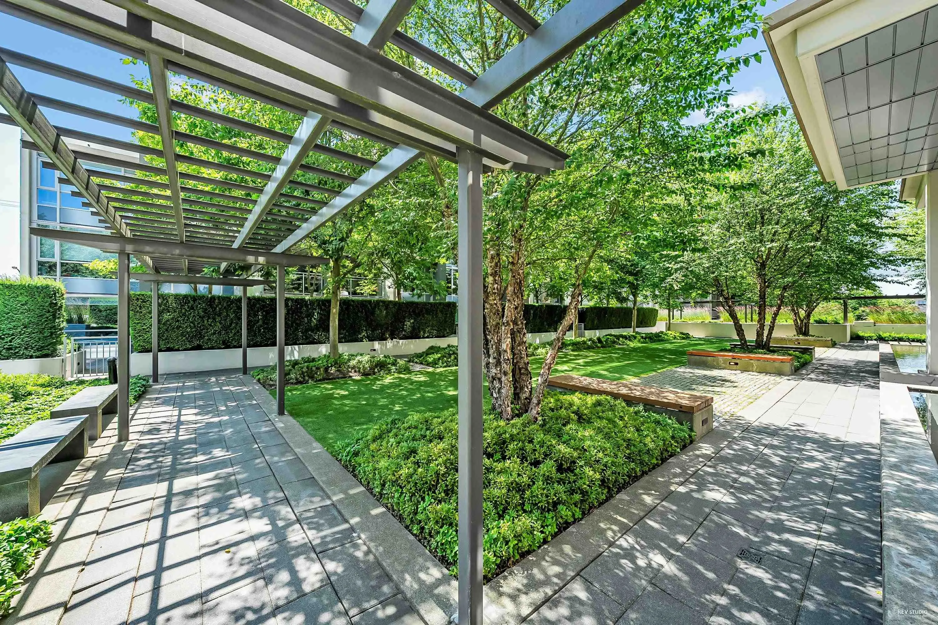 508 608 Belmont Street