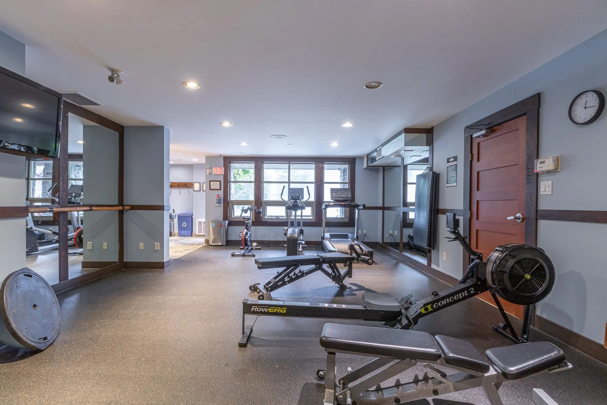 334D 2036 London Lane