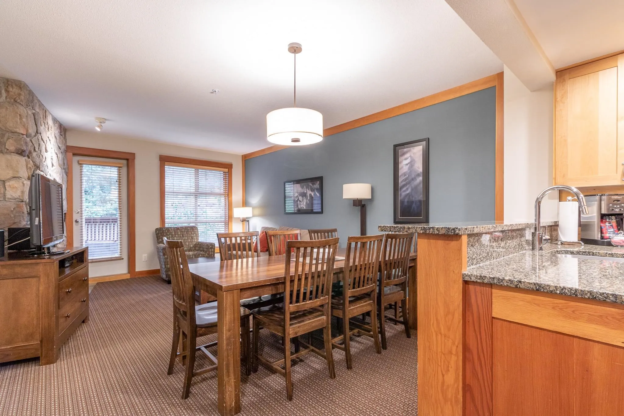 334D 2036 London Lane