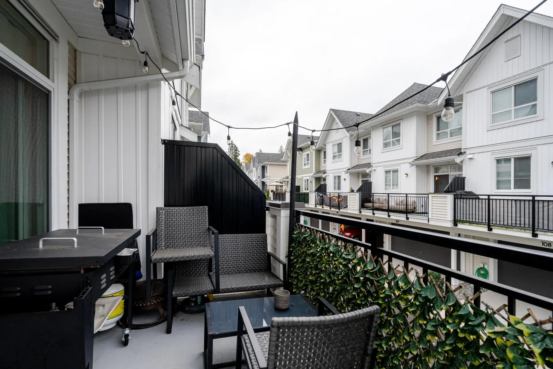 84 8335 Nelson Street