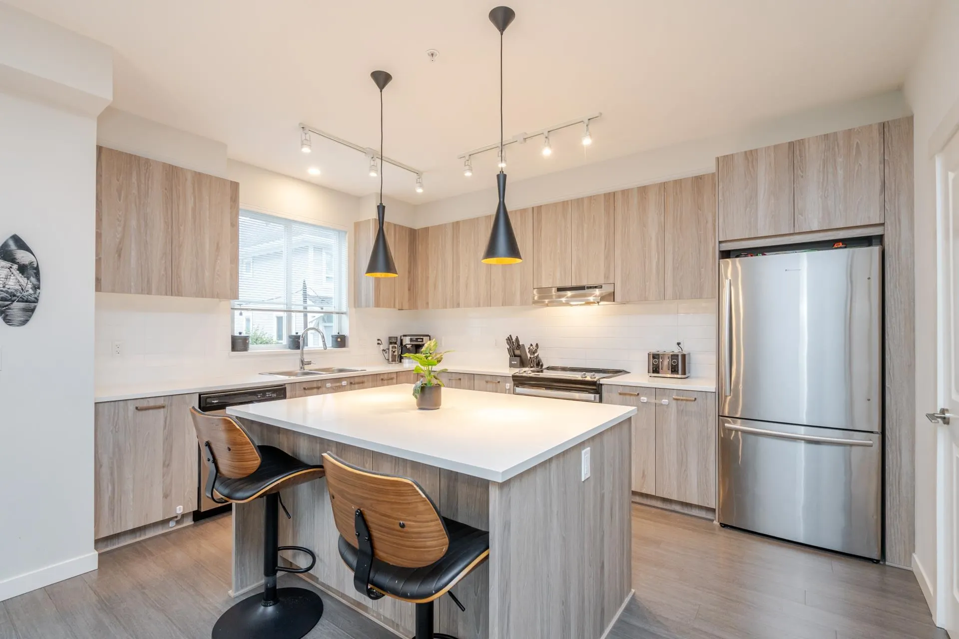 84 8335 Nelson Street