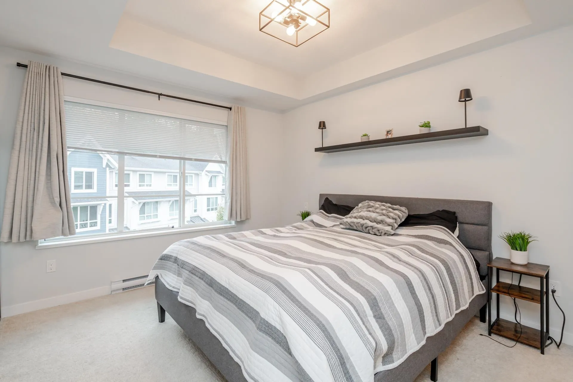 84 8335 Nelson Street