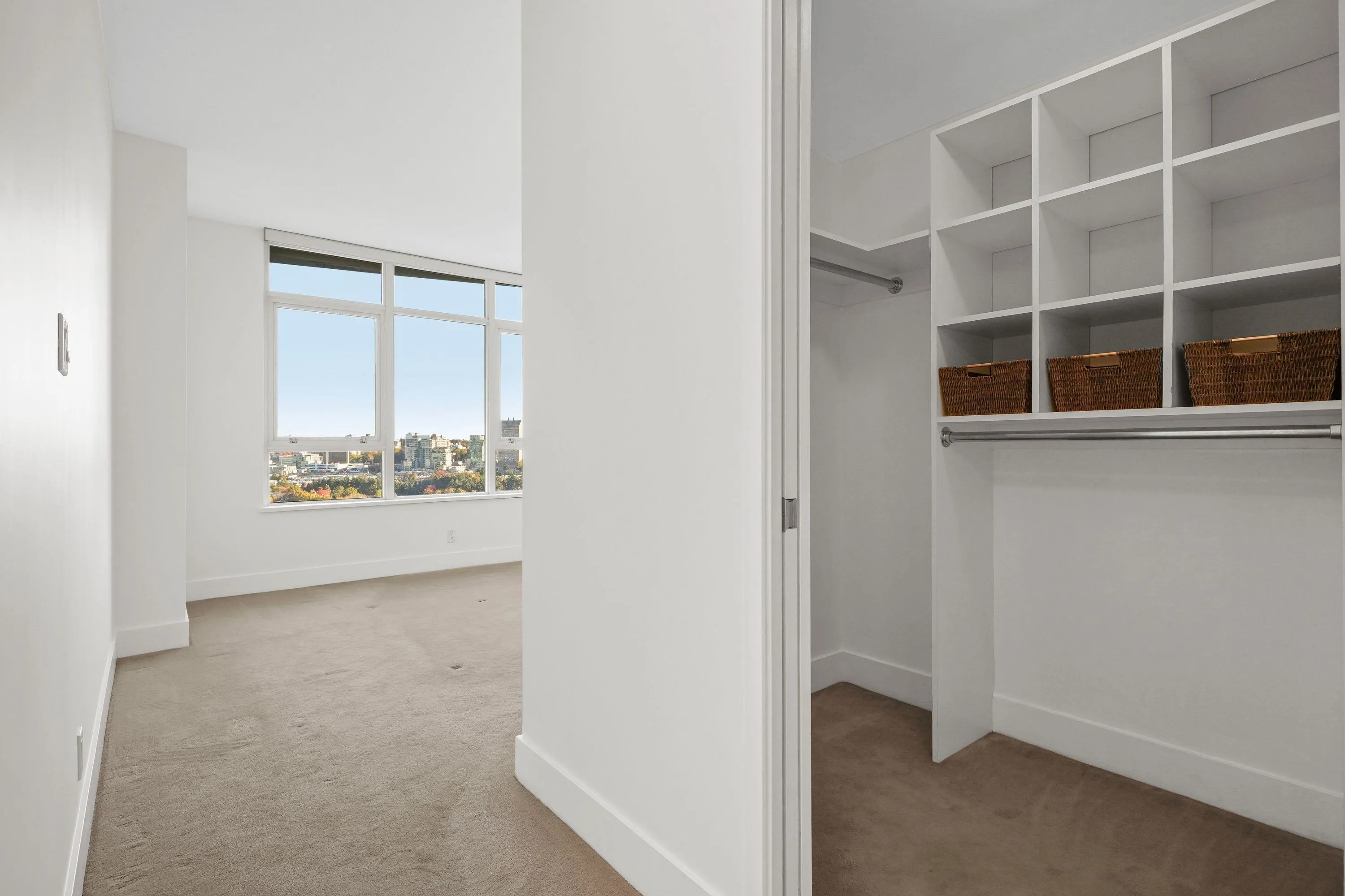 2503 1483 Homer Street