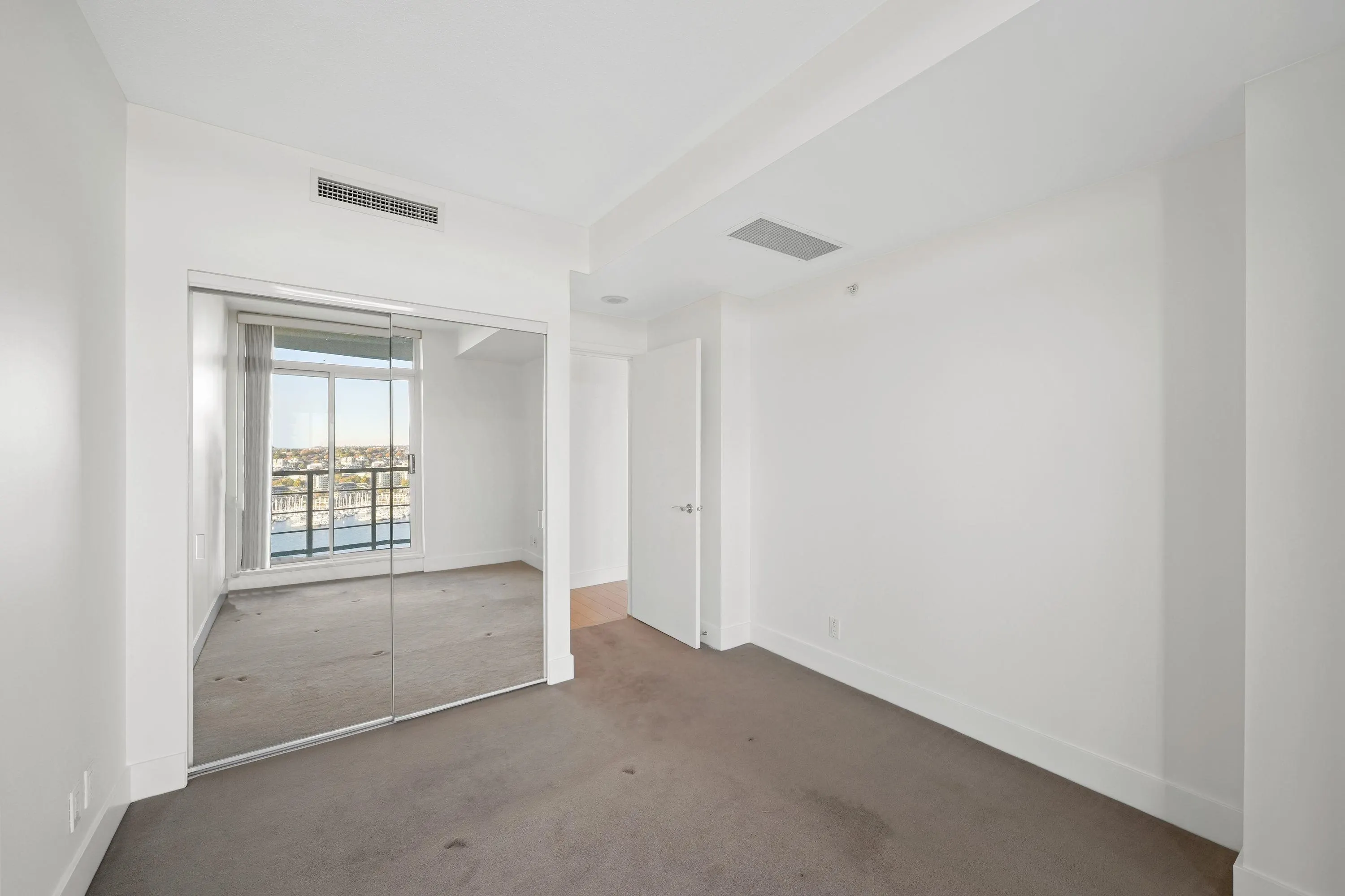 2503 1483 Homer Street