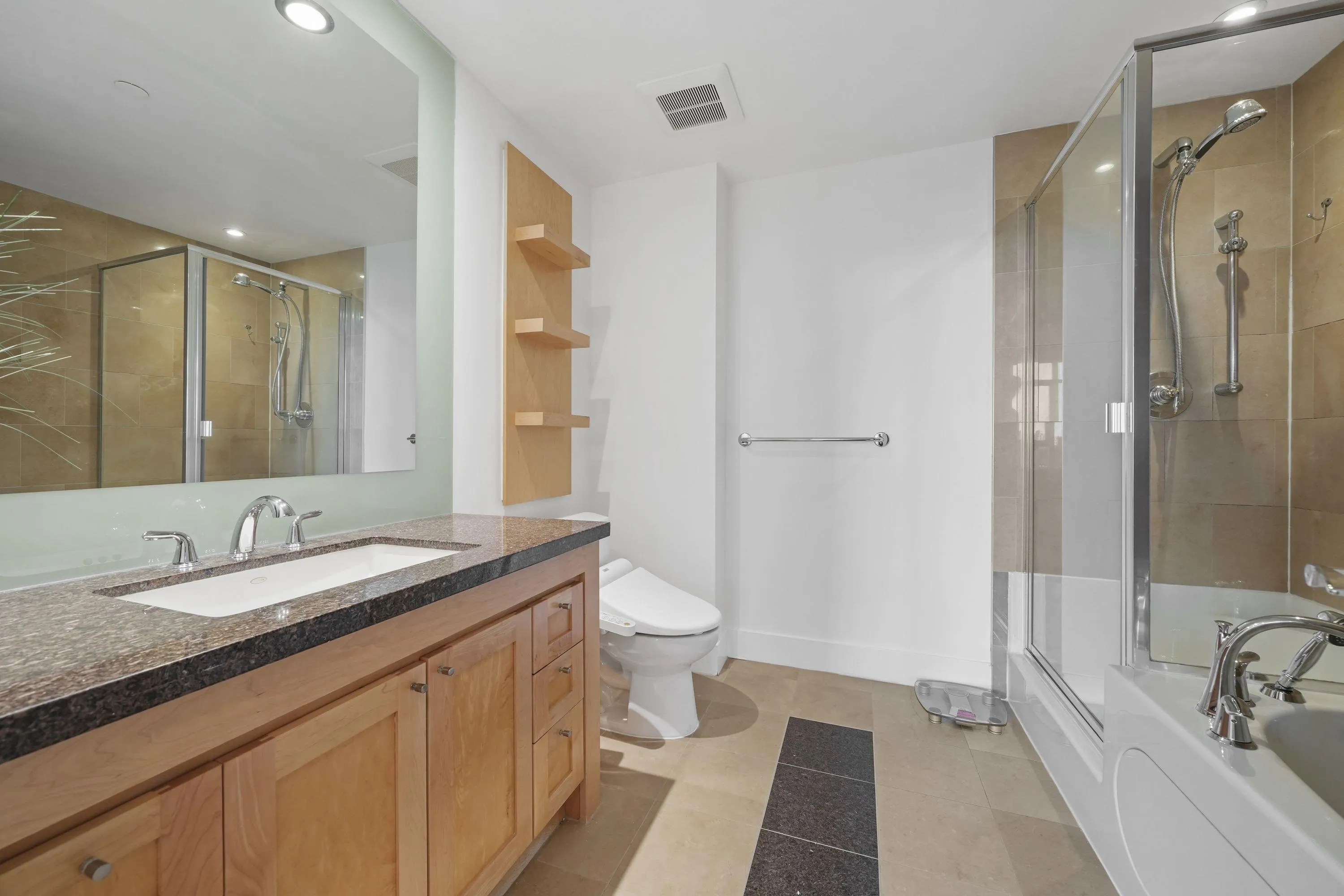 2503 1483 Homer Street