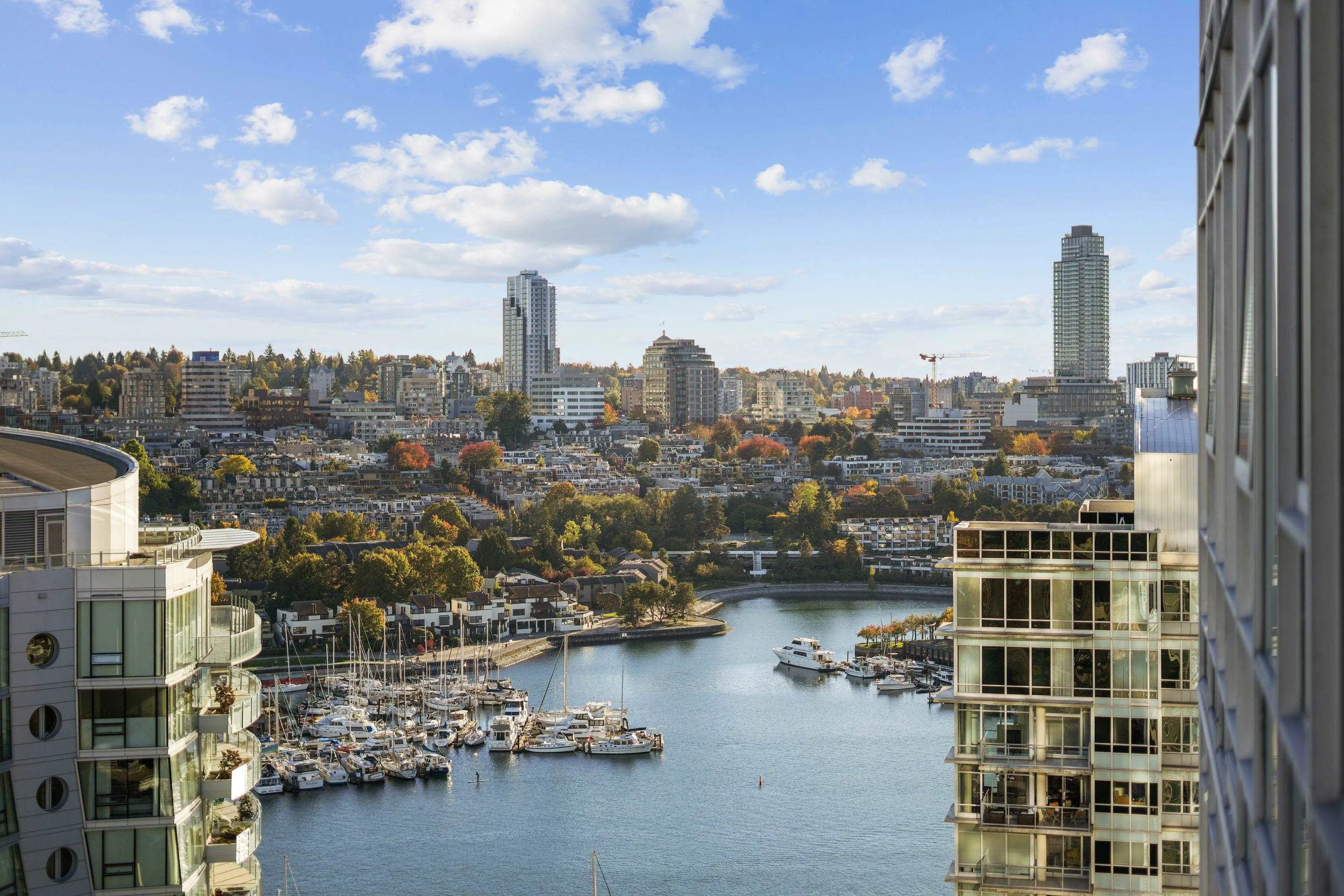 2503 1483 Homer Street