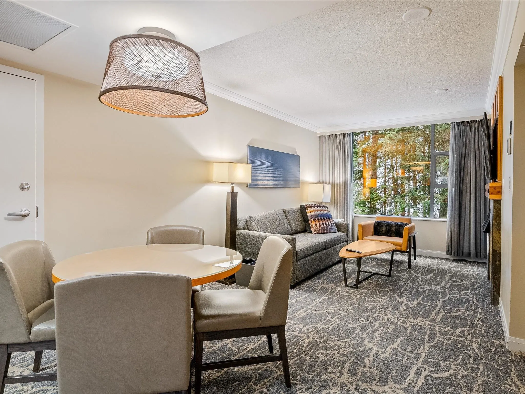 679 4090 Whistler Way