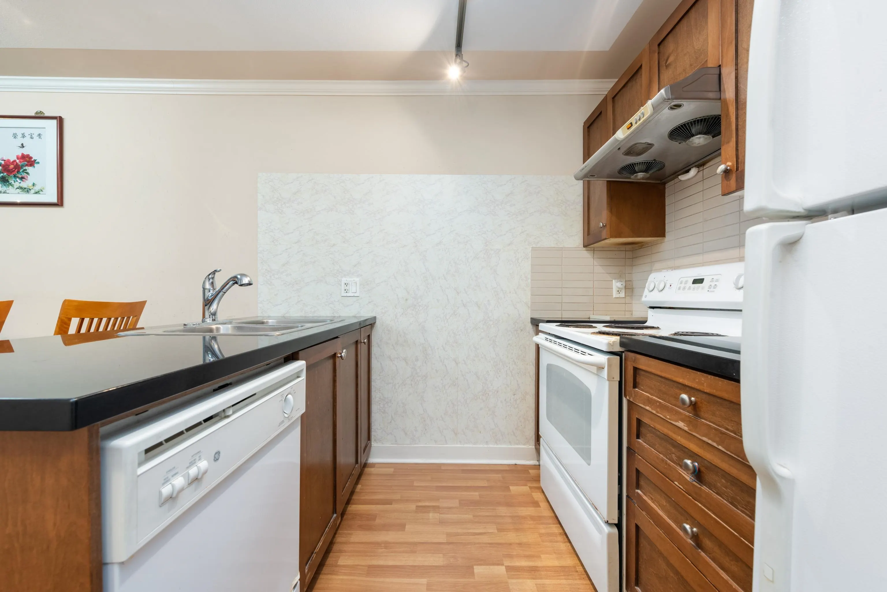218 2265 E Hastings Street