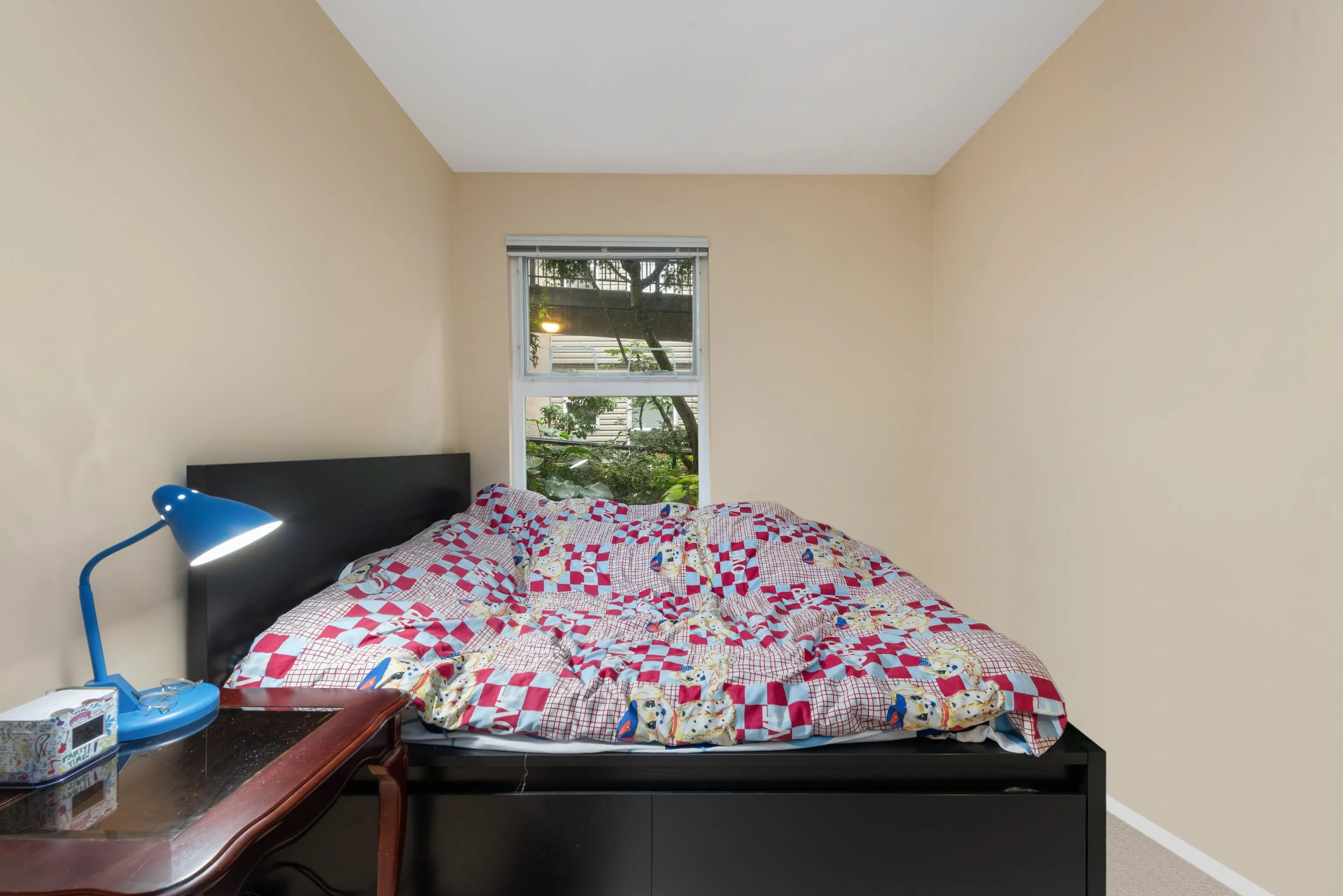 218 2265 E Hastings Street