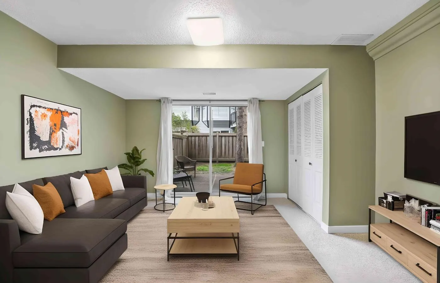 60 1195 Falcon Drive