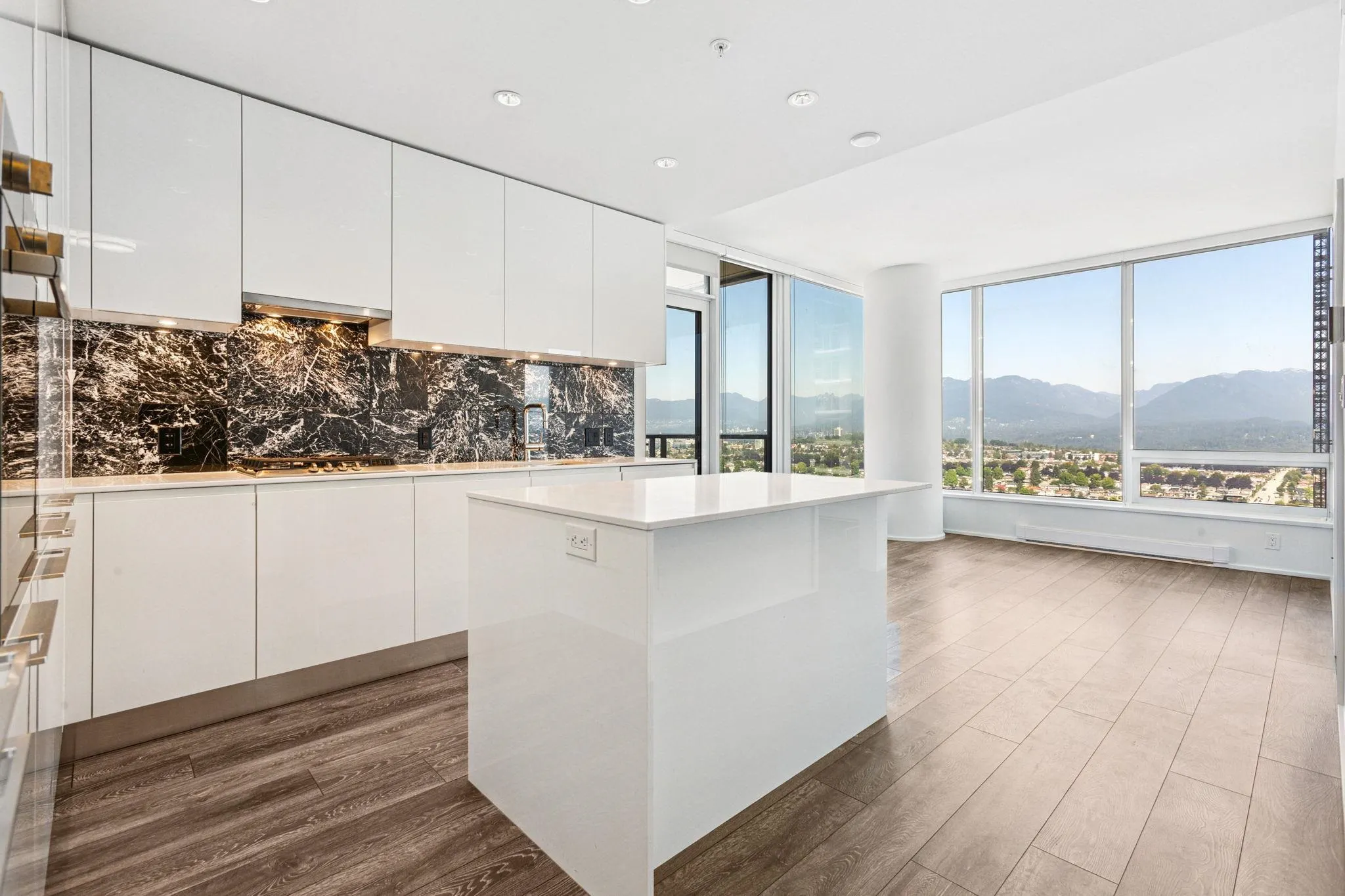 3711 4510 Halifax Way