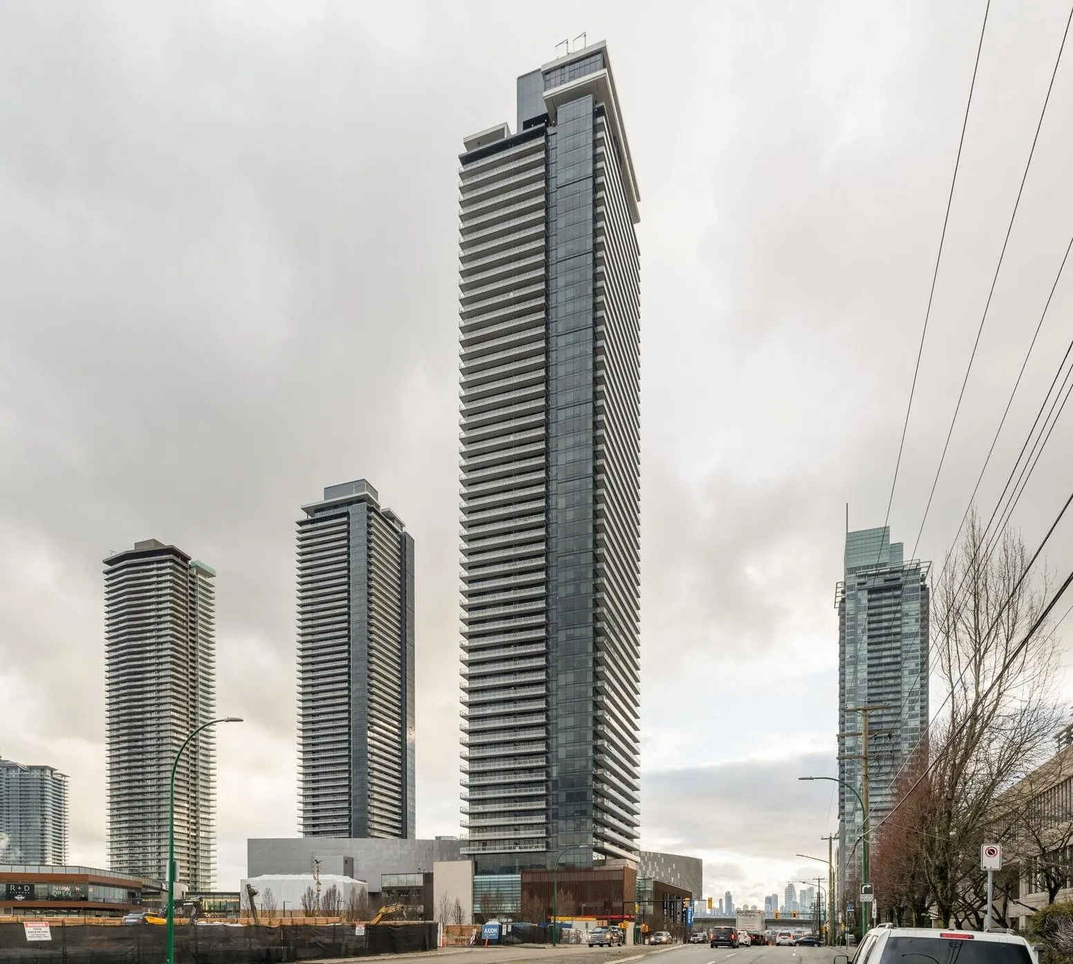 3711 4510 Halifax Way