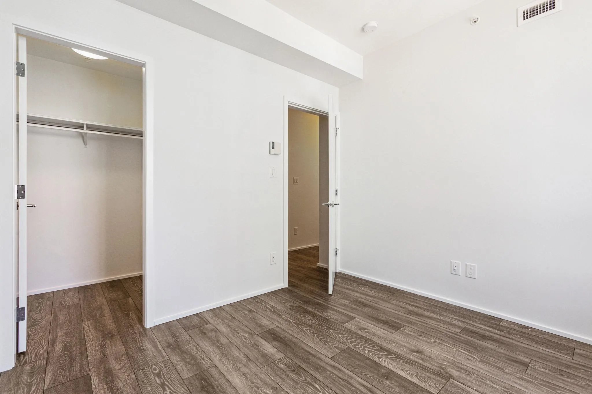 3711 4510 Halifax Way