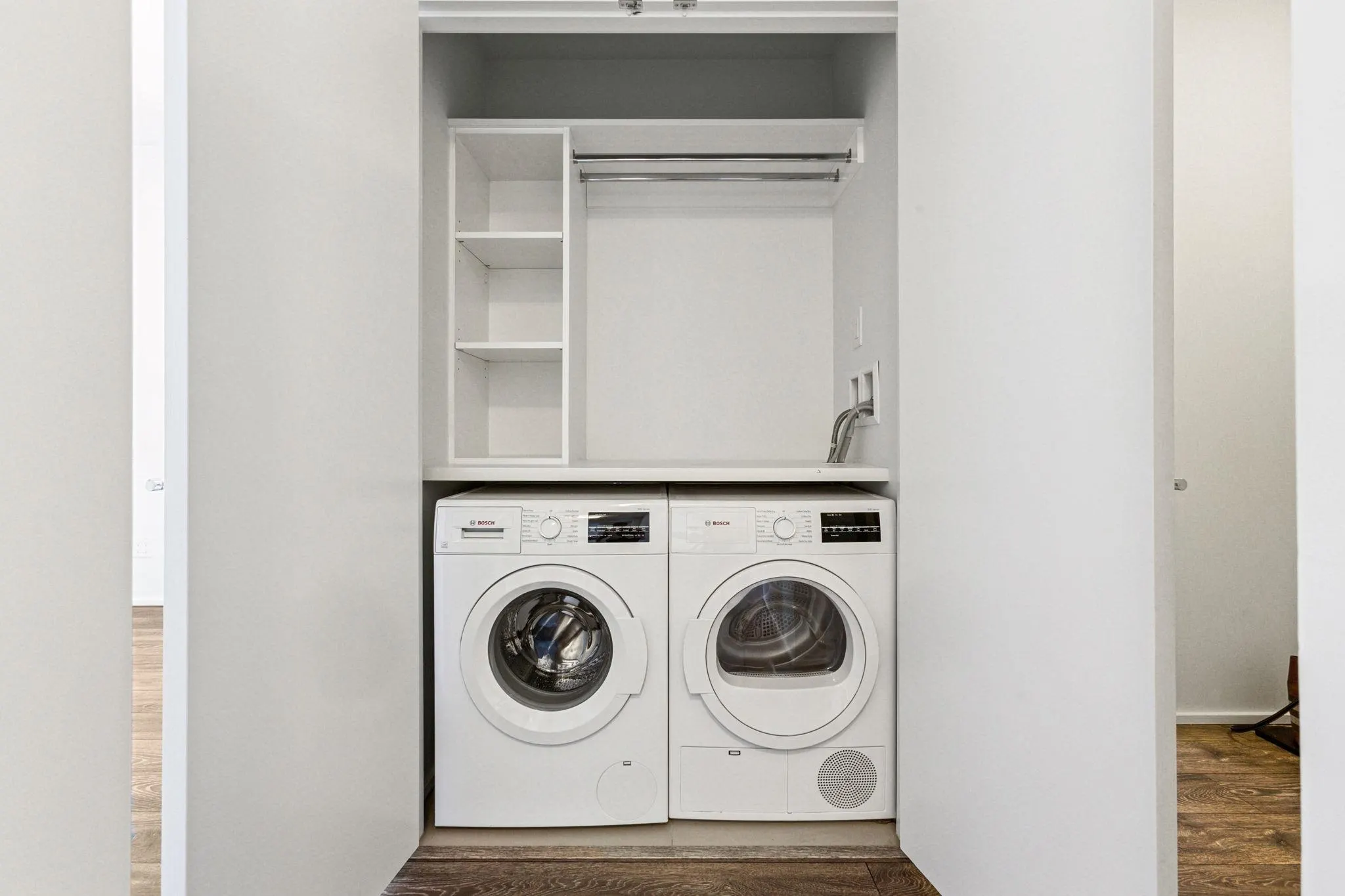 3711 4510 Halifax Way