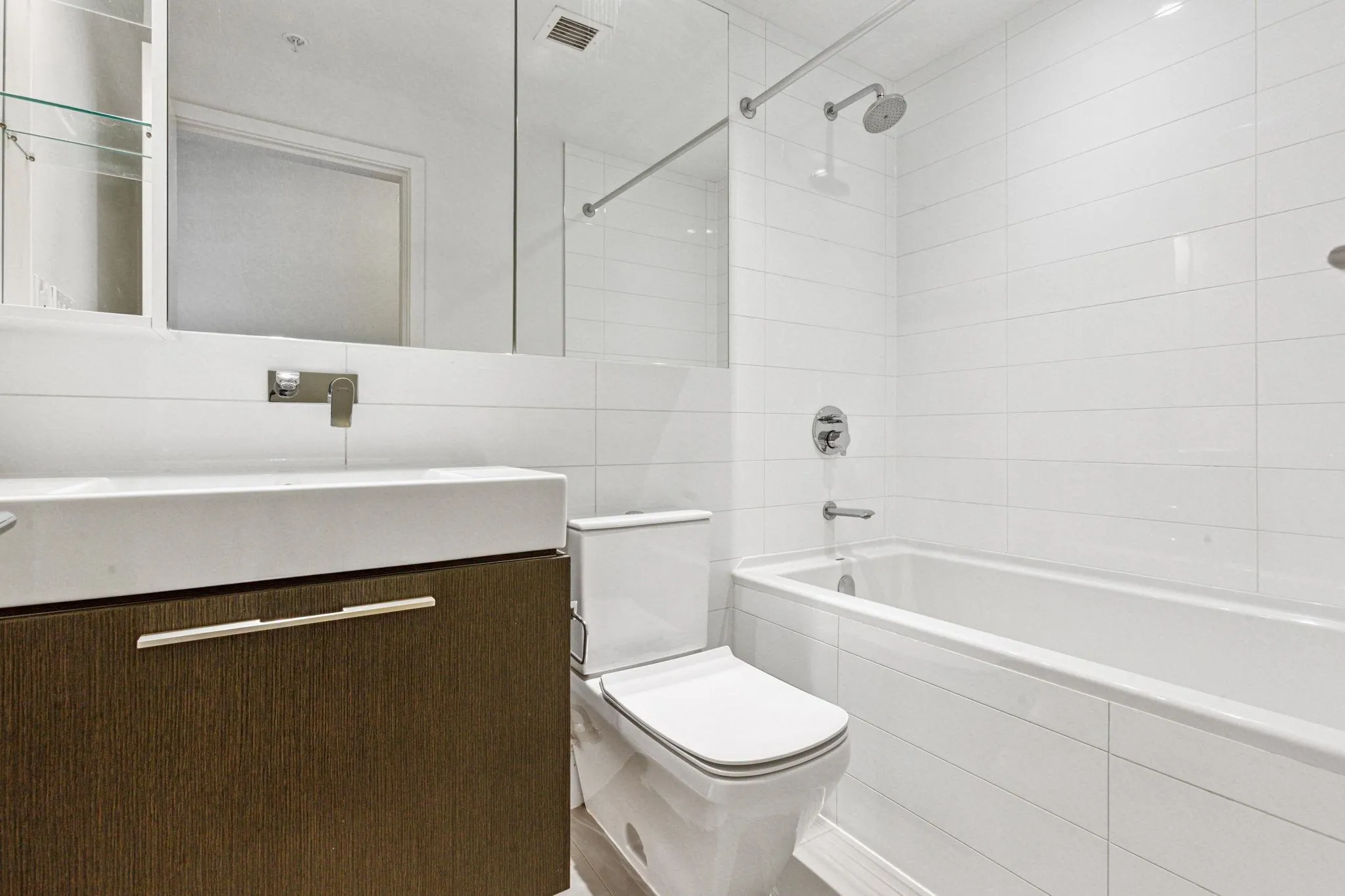 3711 4510 Halifax Way