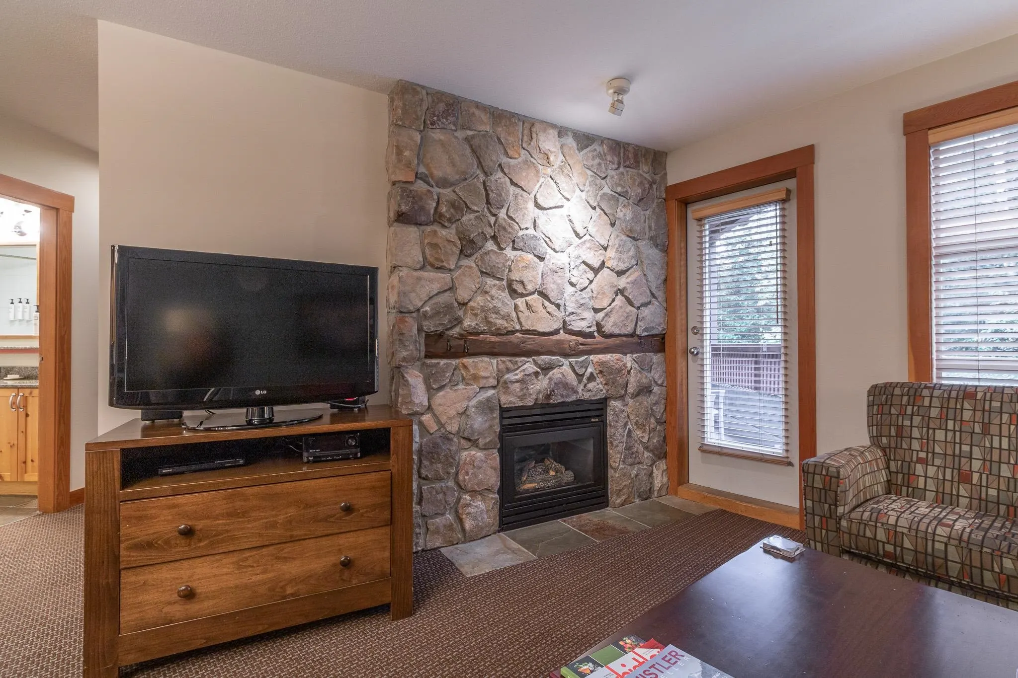 334B 2036 London Lane