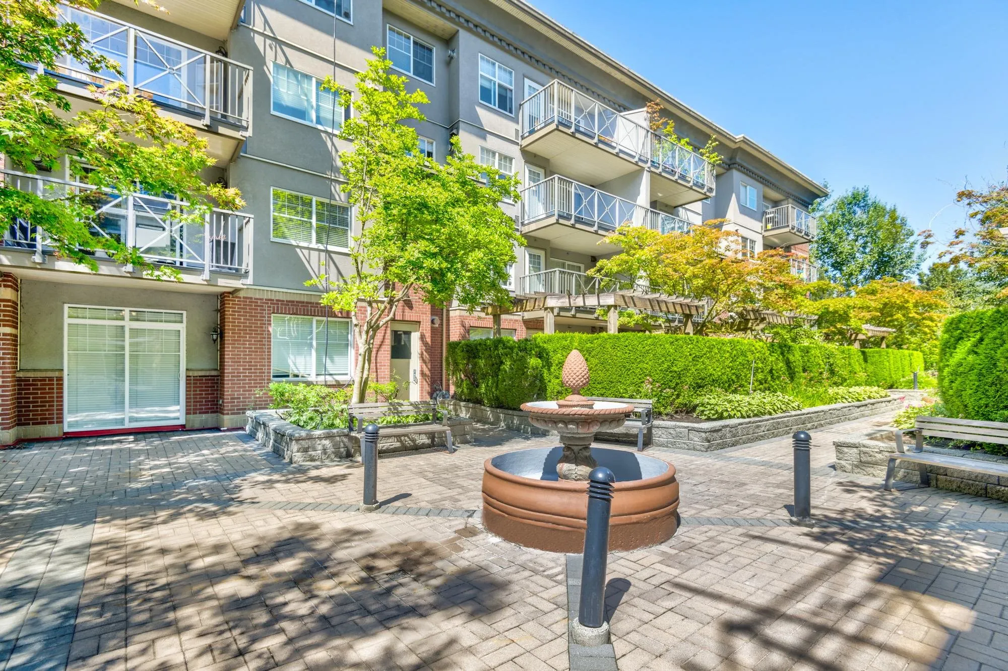 302 3240 St Johns Street