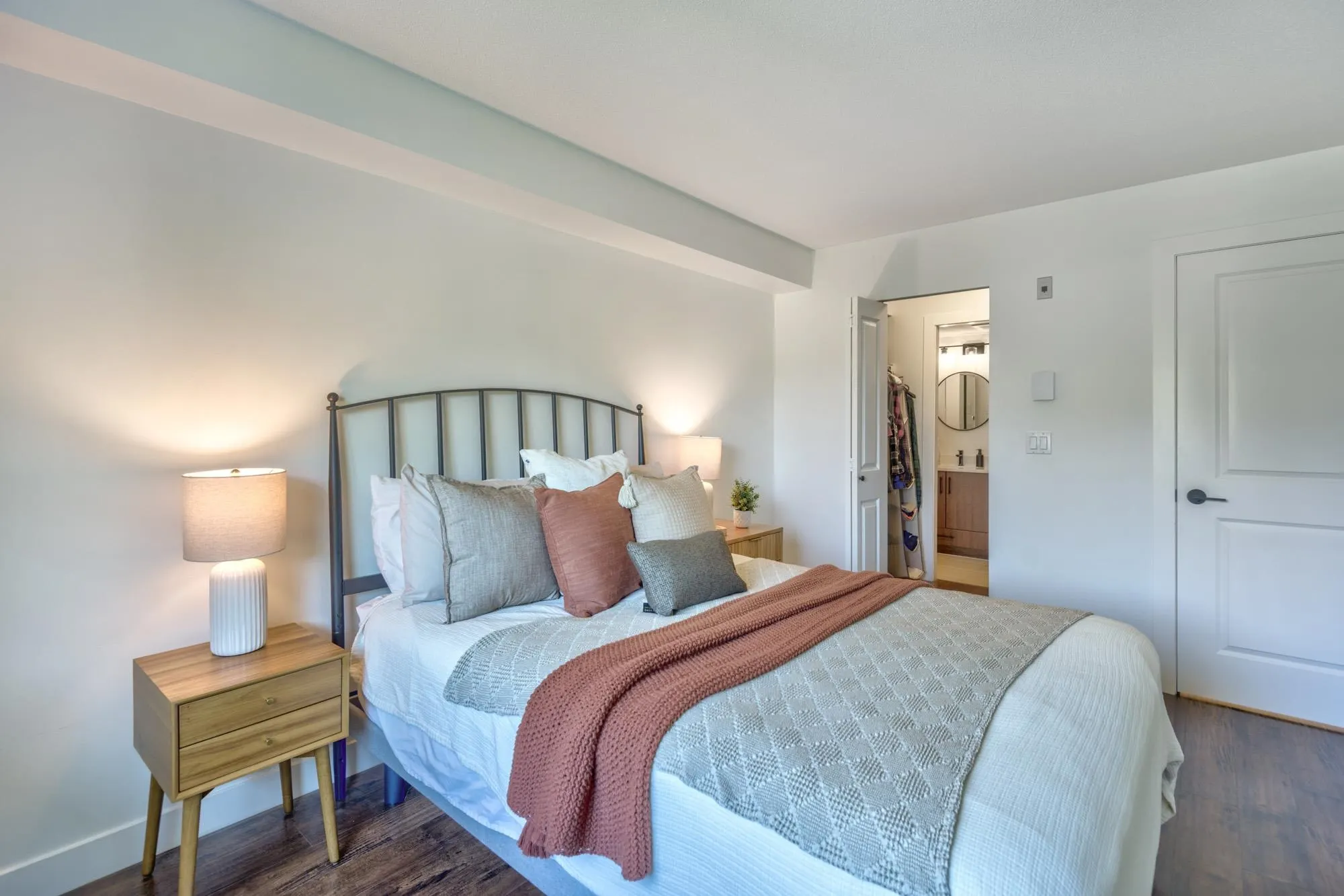 302 3240 St Johns Street