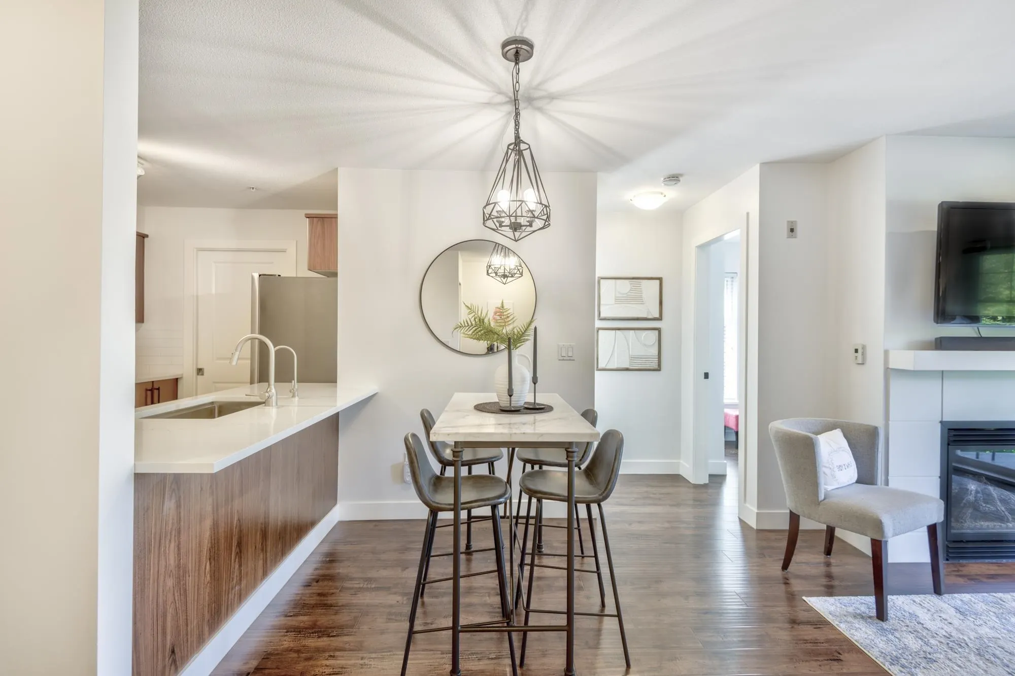 302 3240 St Johns Street