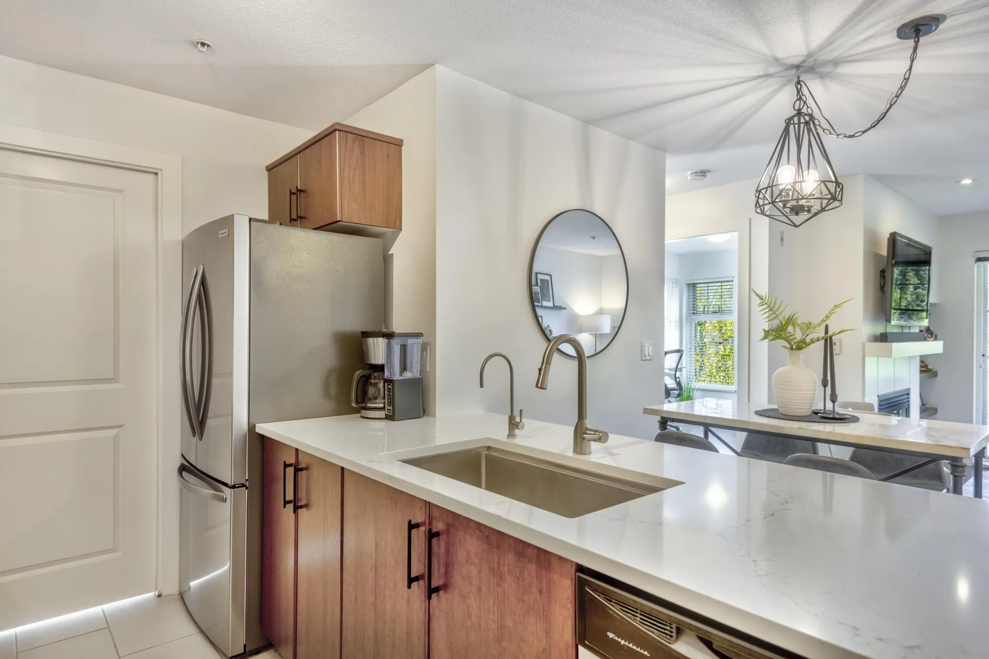 302 3240 St Johns Street