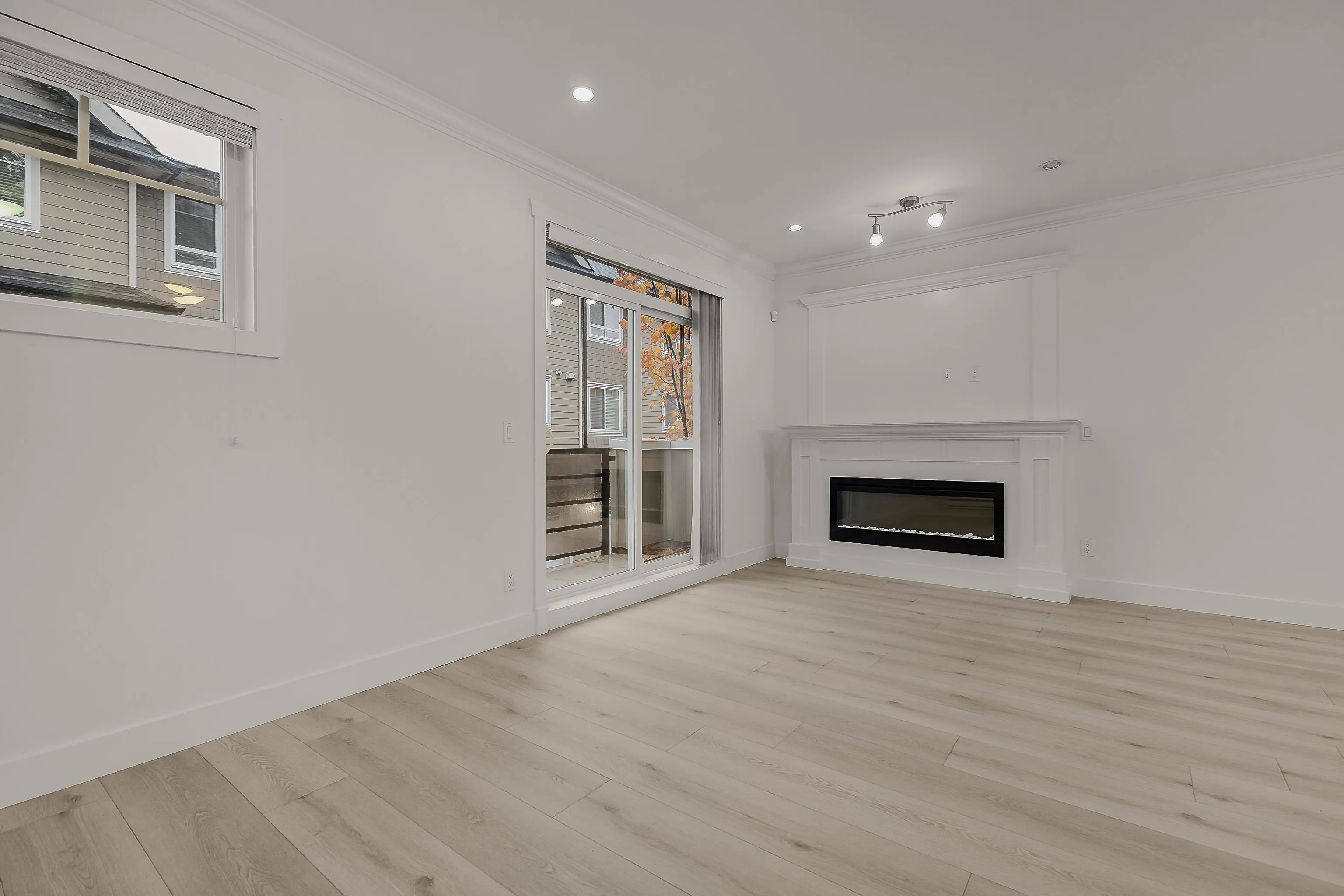 45 14285 64 Avenue