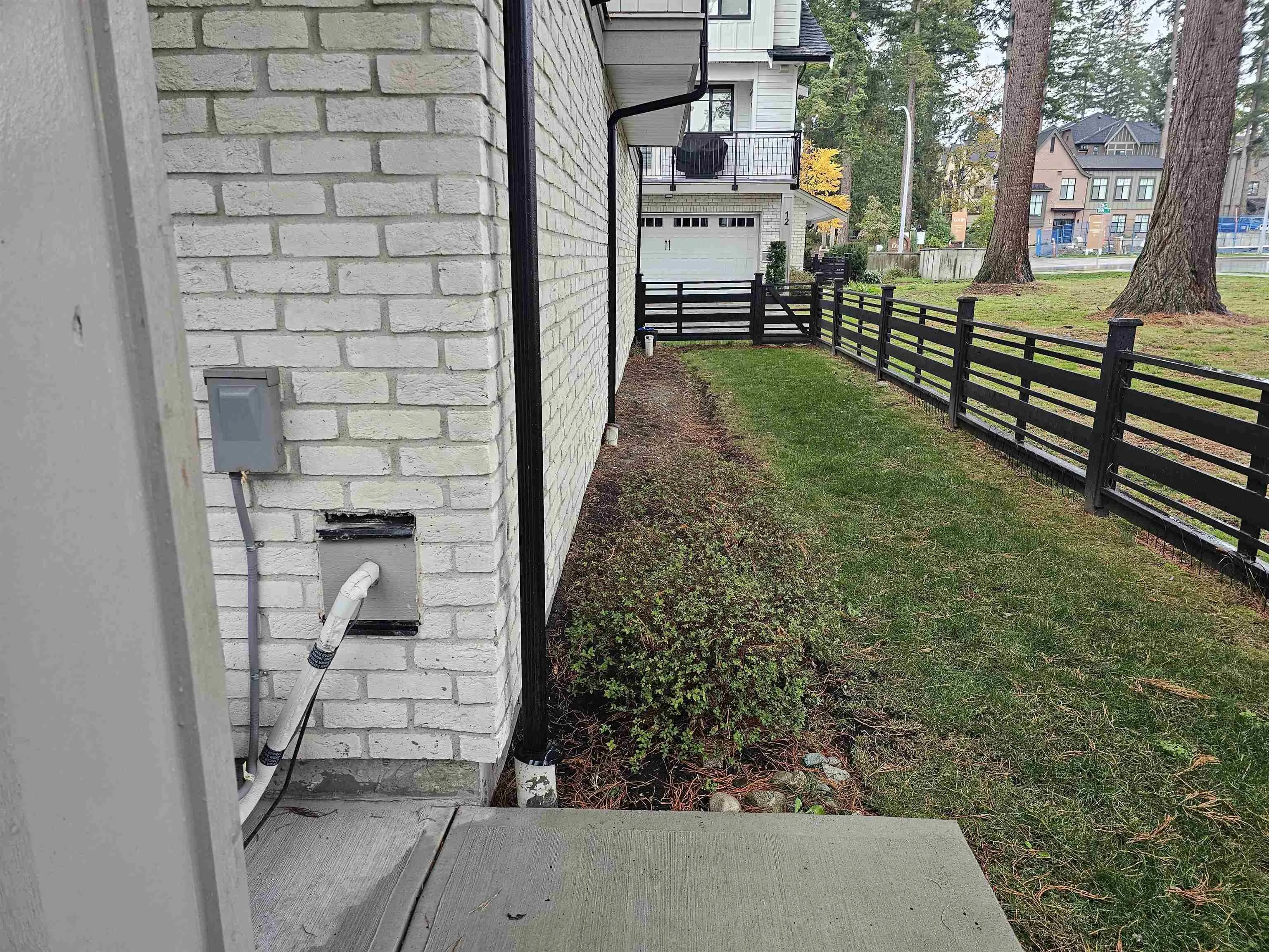 11 16467 23a Avenue