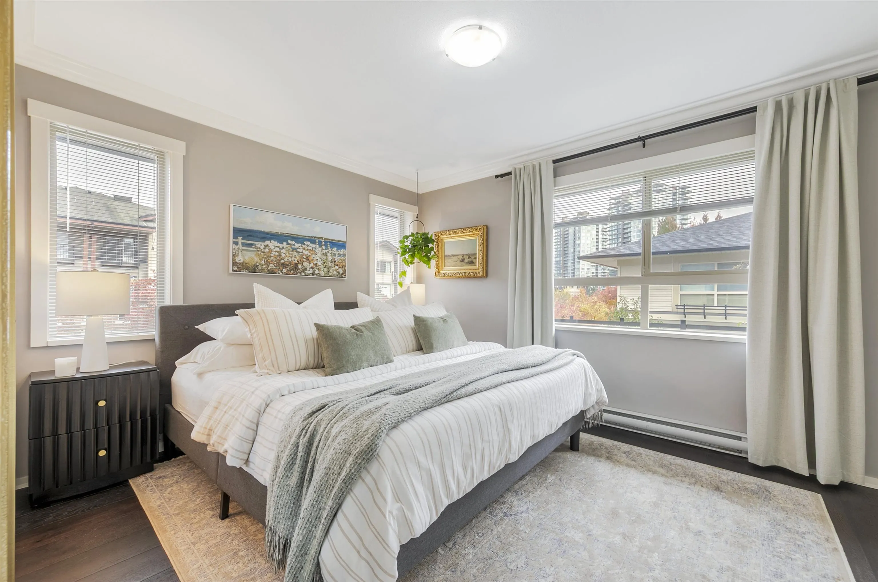 21 301 Klahanie Drive