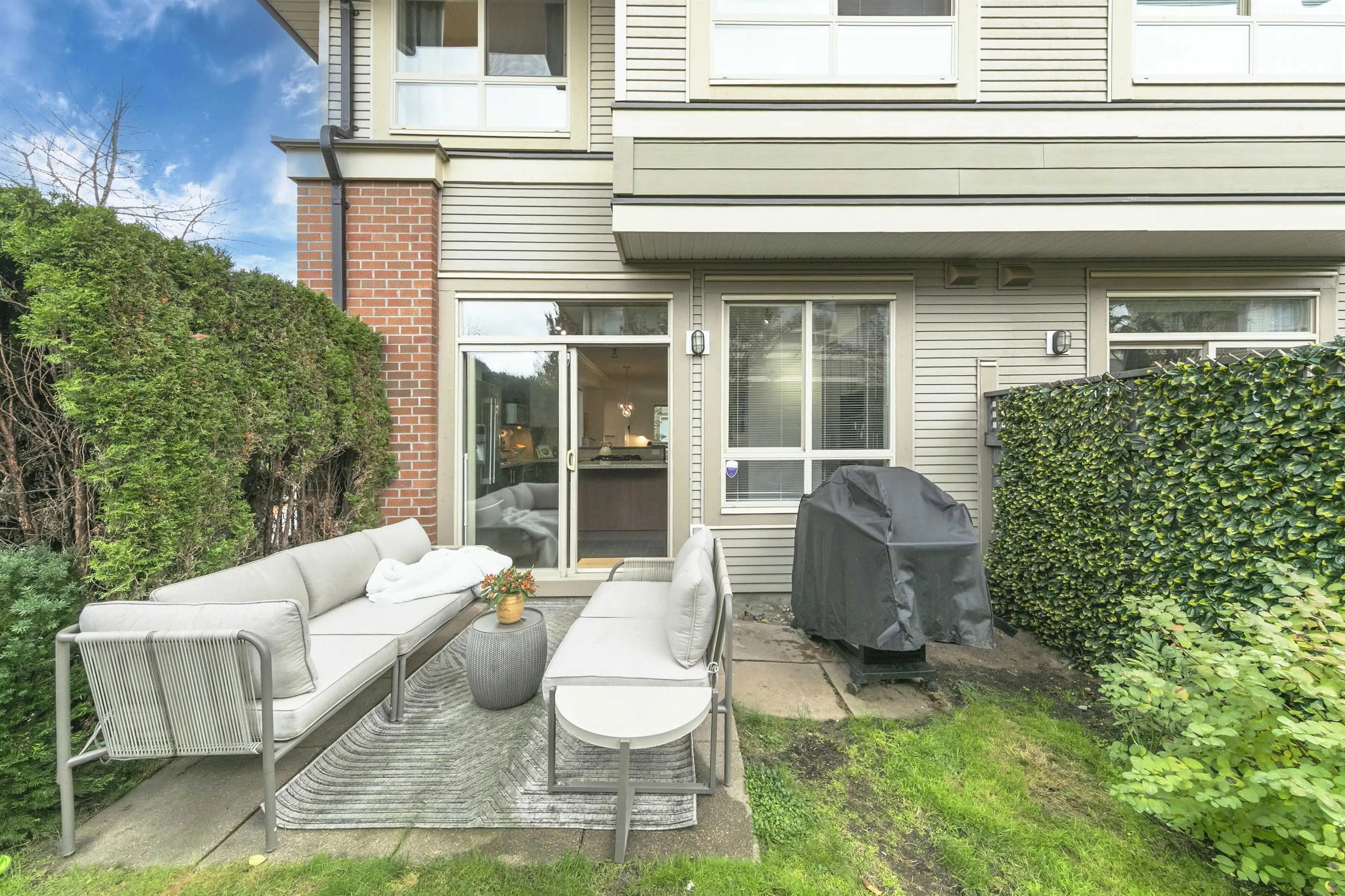 21 301 Klahanie Drive