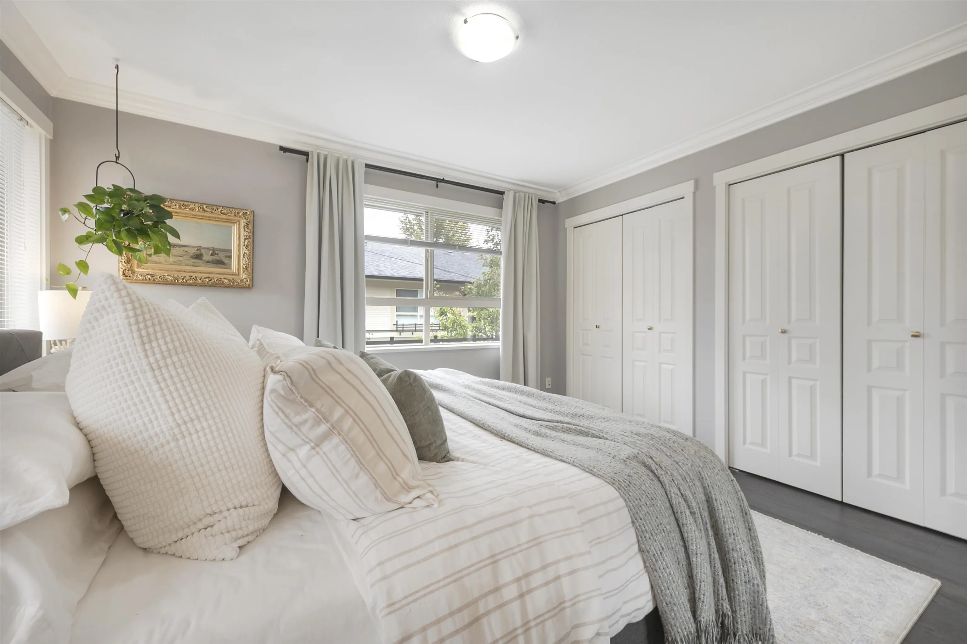 21 301 Klahanie Drive