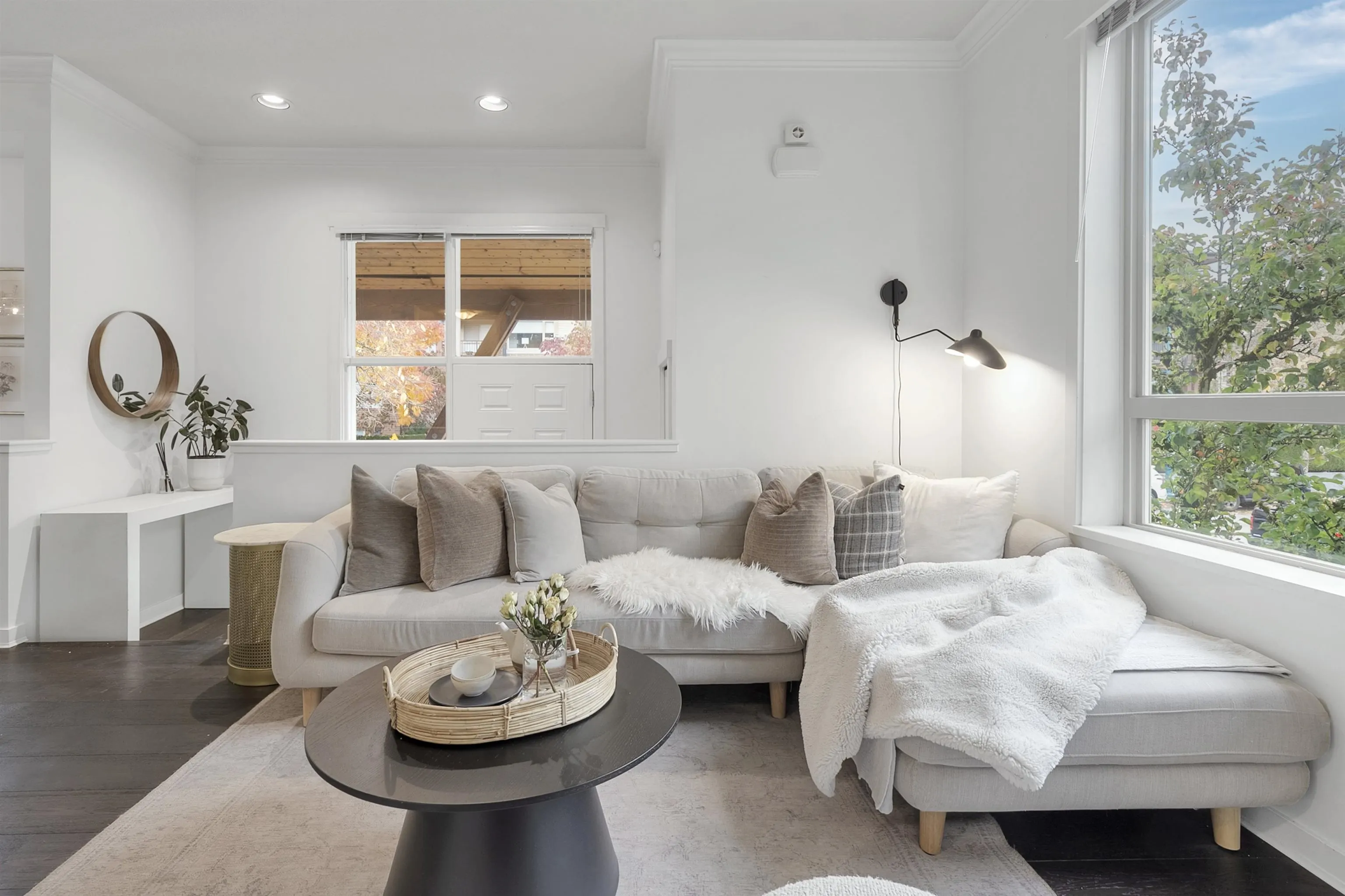 21 301 Klahanie Drive