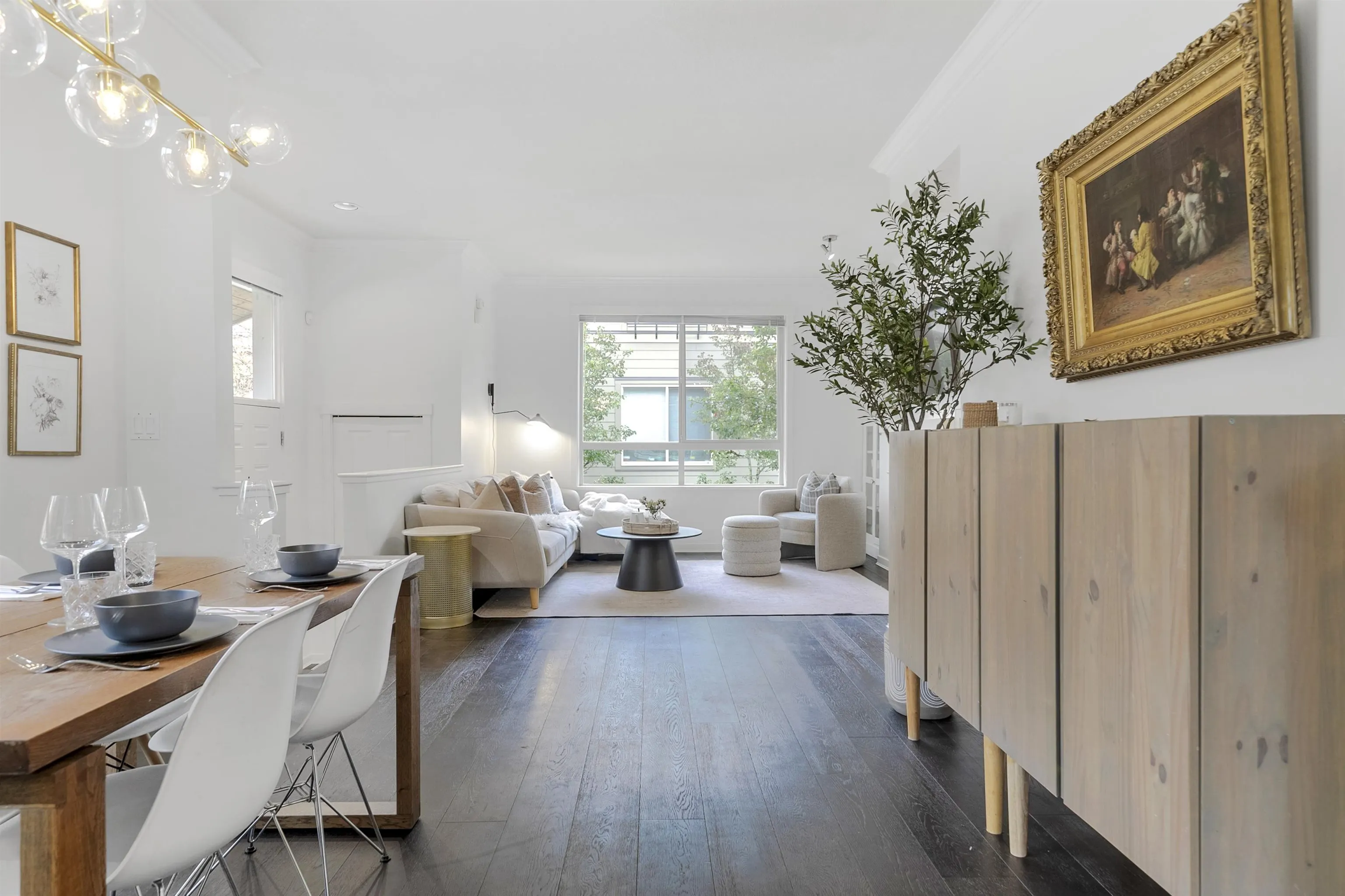 21 301 Klahanie Drive