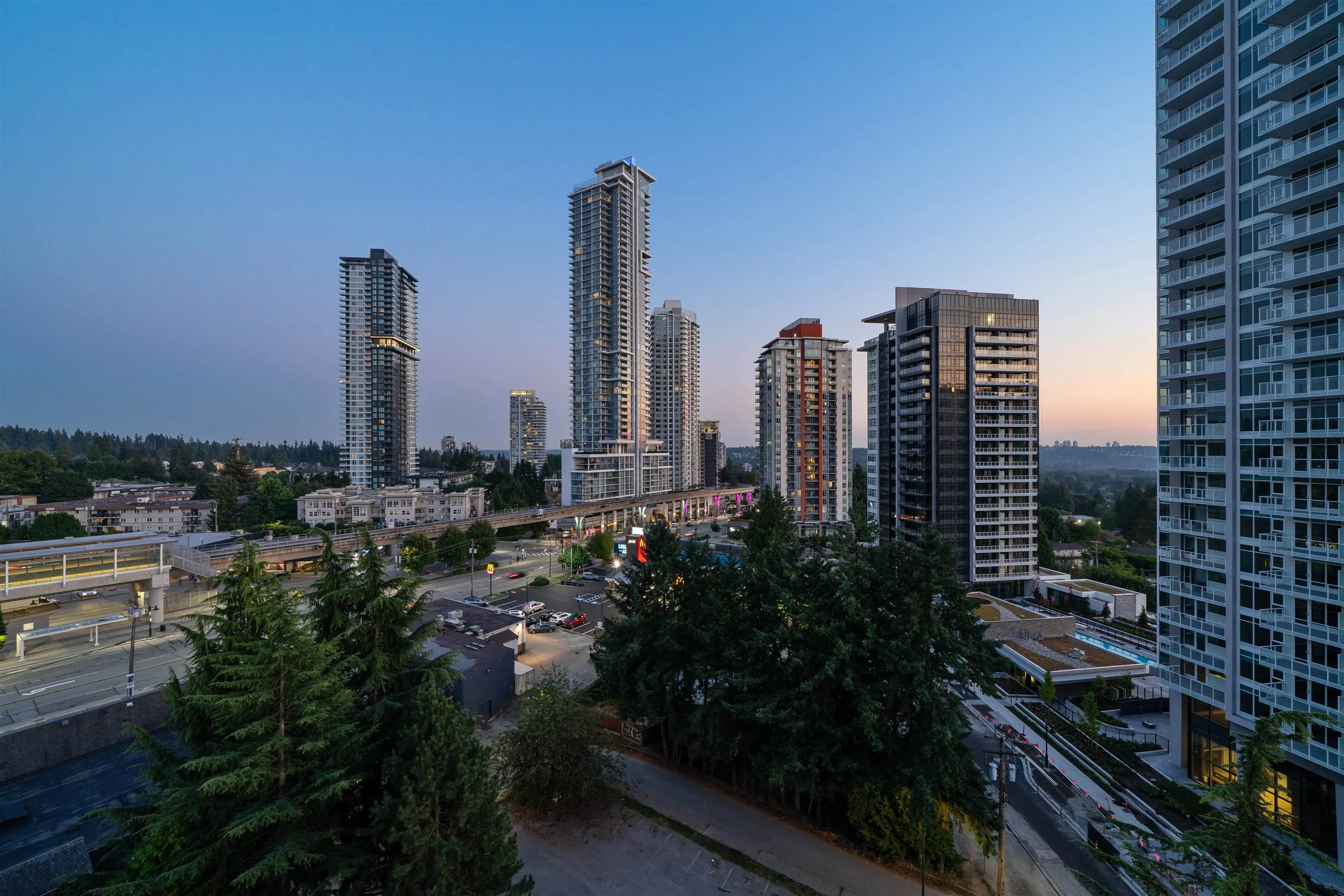 1203 728 Farrow Street