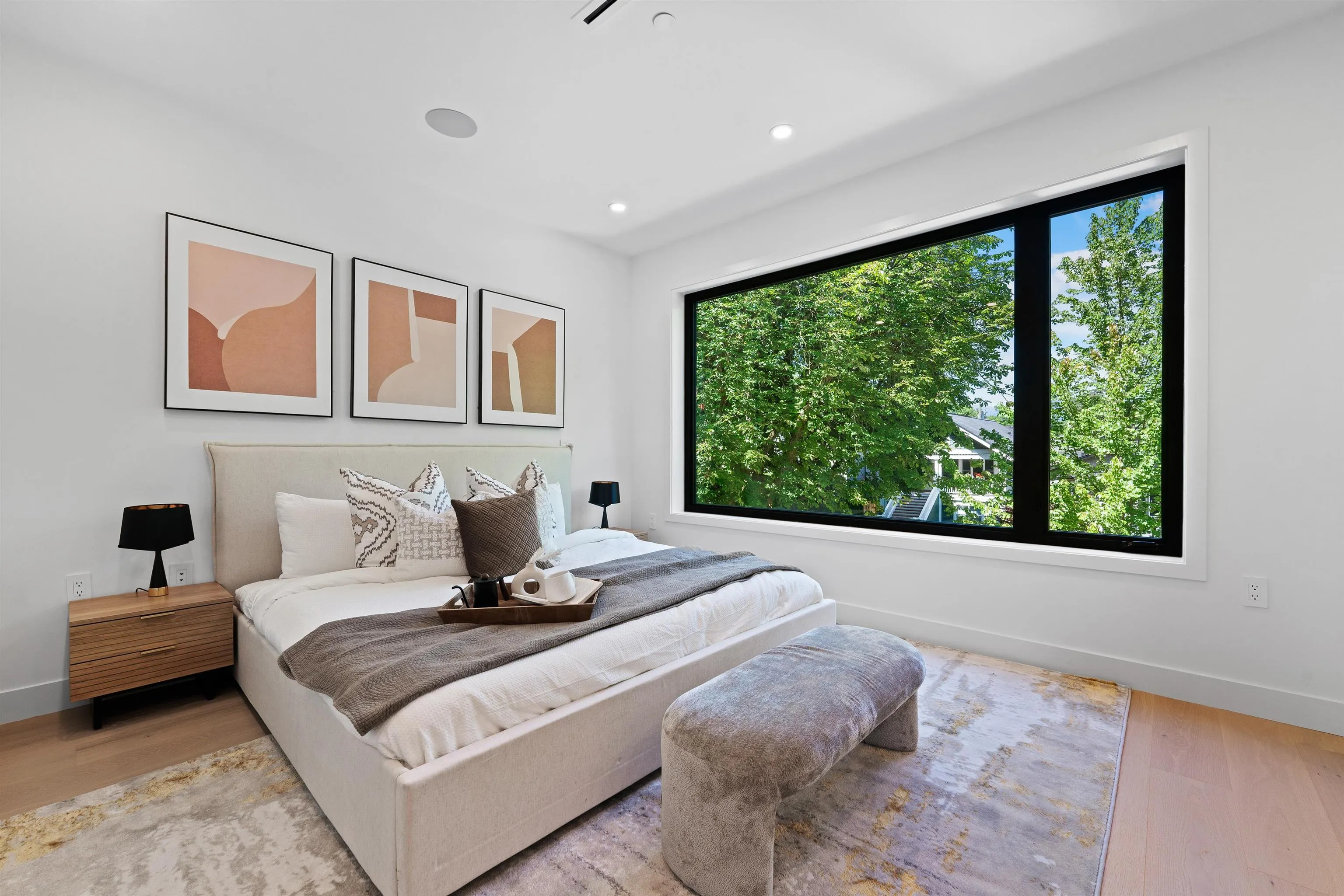 1 2858 W 12th Avenue