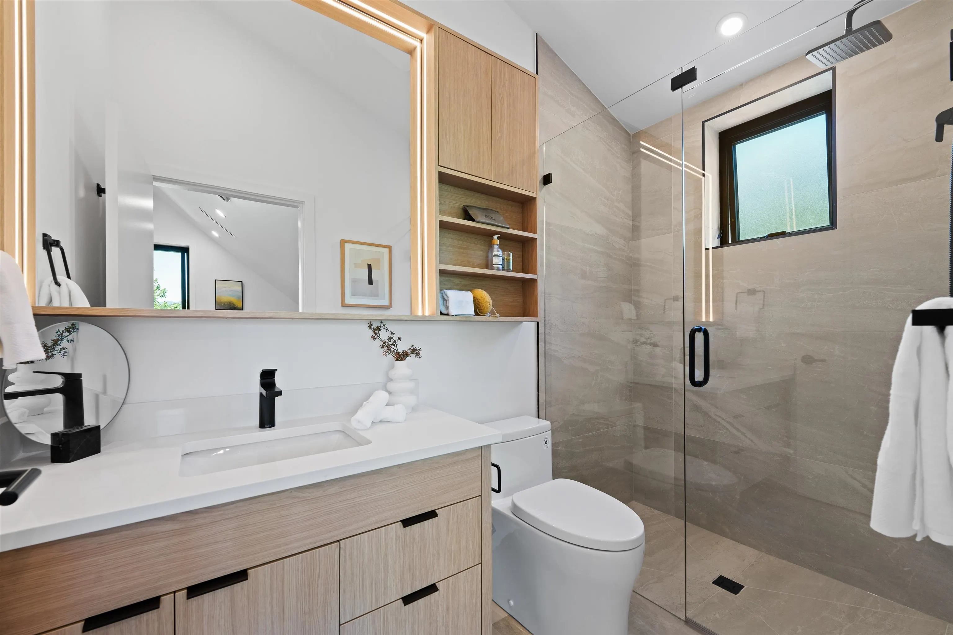 1 2858 W 12th Avenue