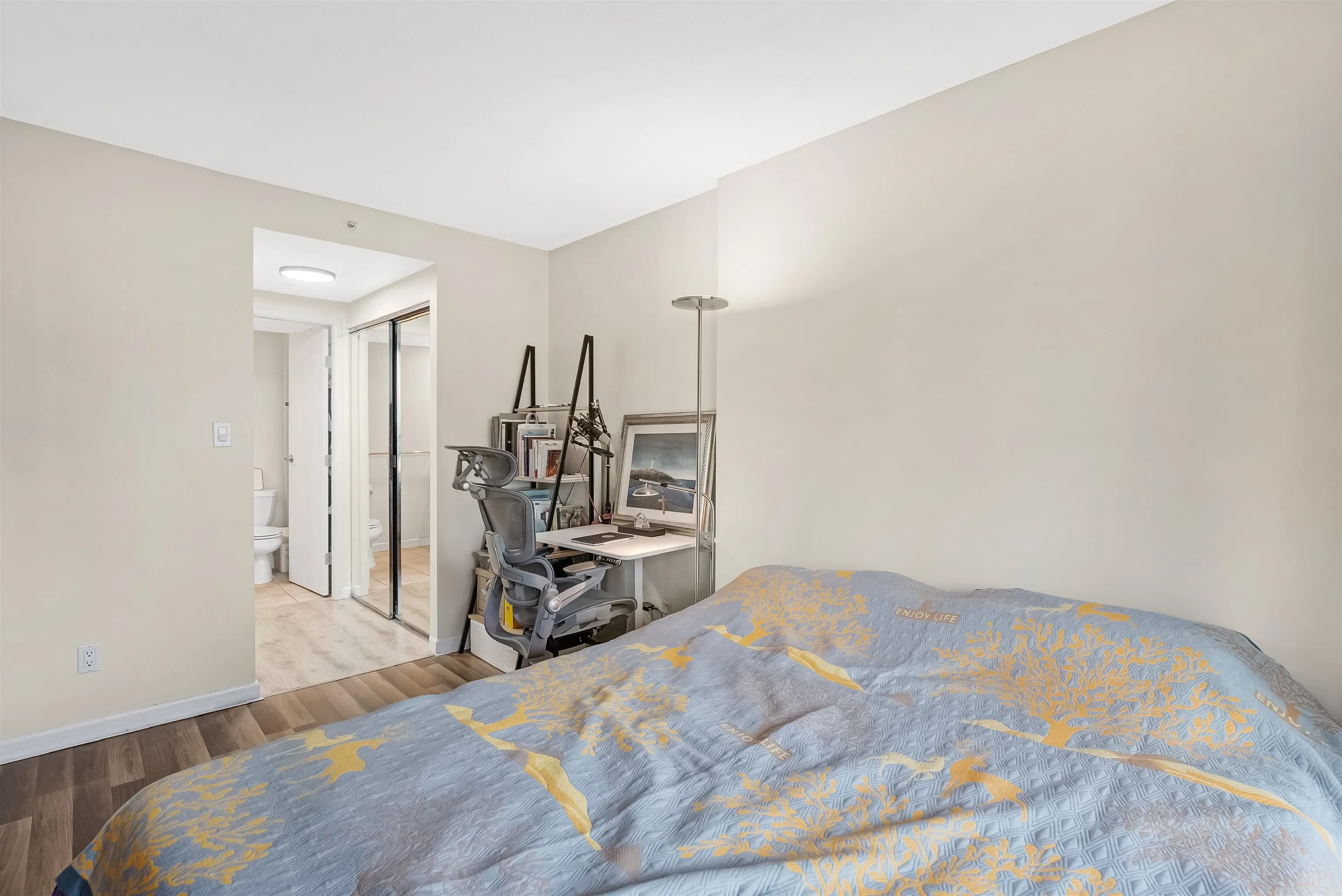 1201 6088 Willingdon Avenue