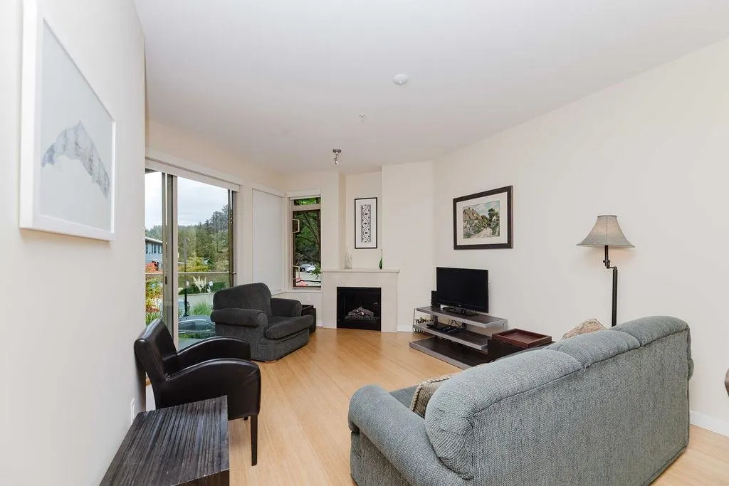 241 5160 Davis Bay Road
