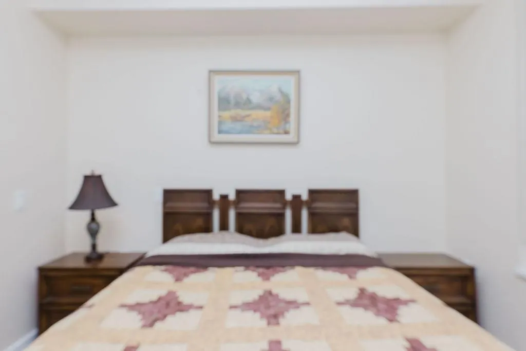 241 5160 Davis Bay Road