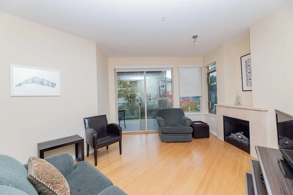 241 5160 Davis Bay Road
