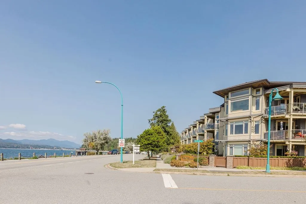 241 5160 Davis Bay Road