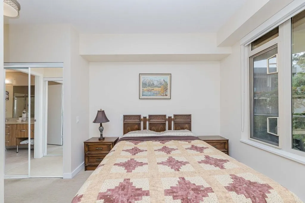 241 5160 Davis Bay Road