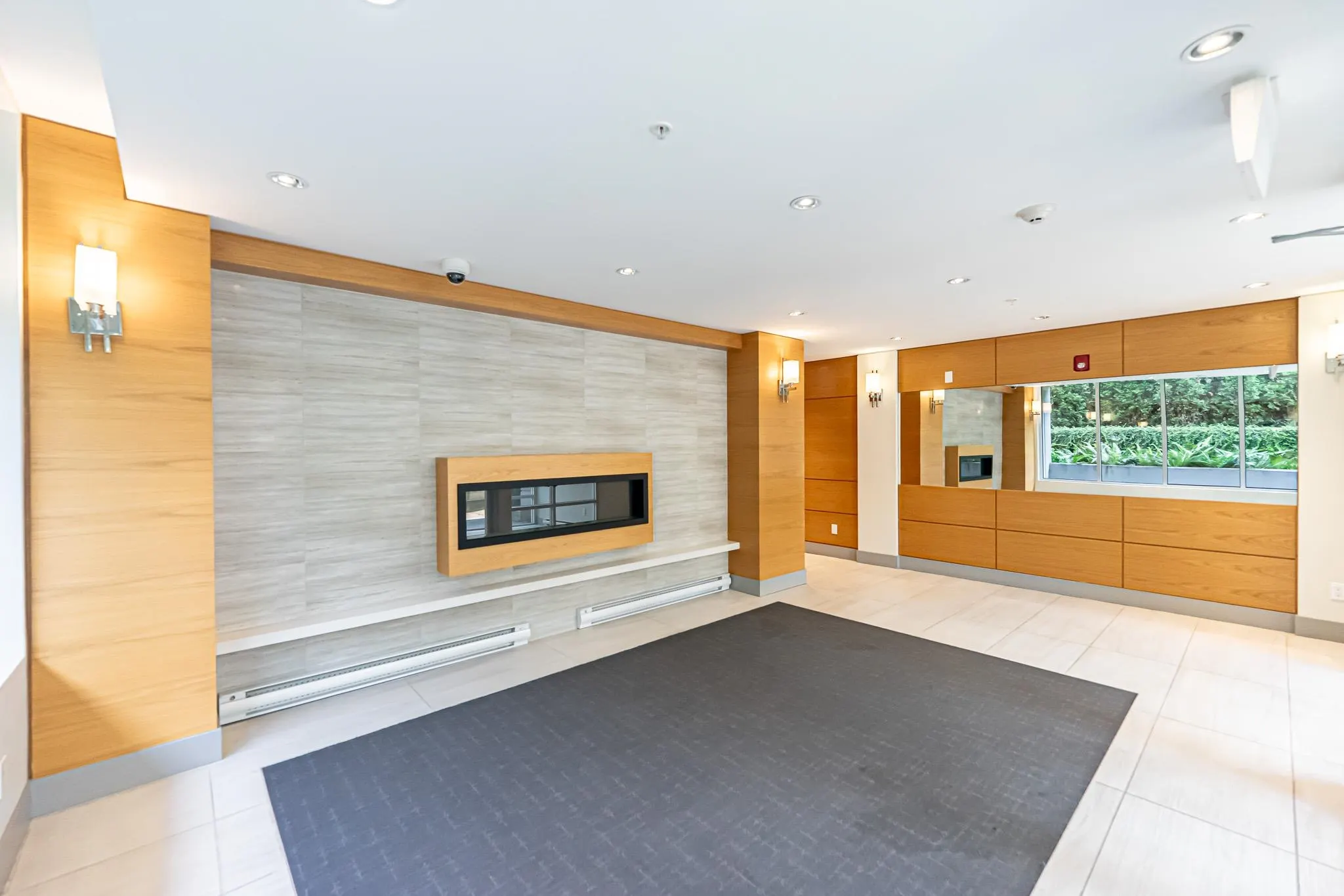 PH-03 1306 Fifth Avenue