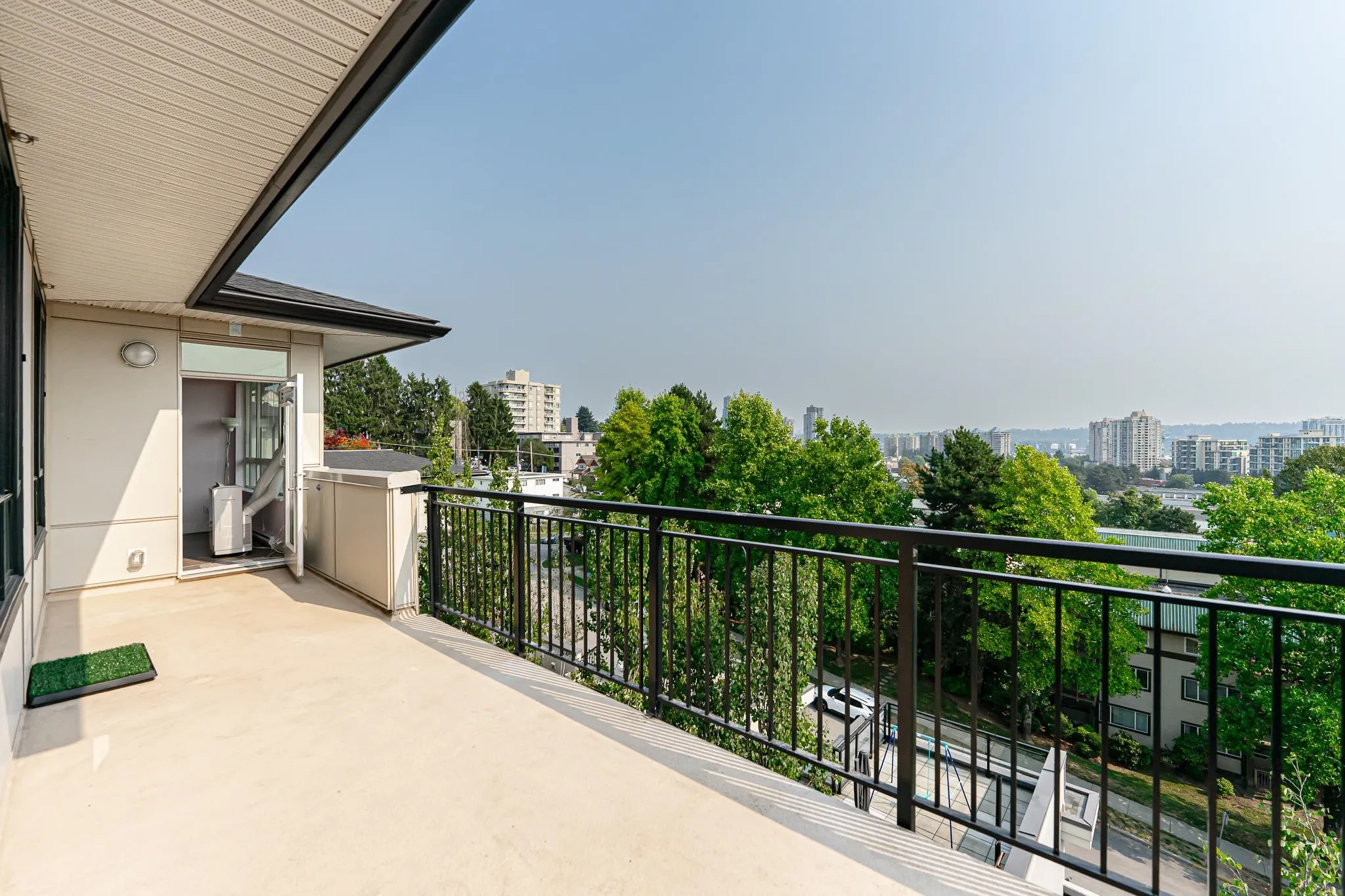 PH-03 1306 Fifth Avenue